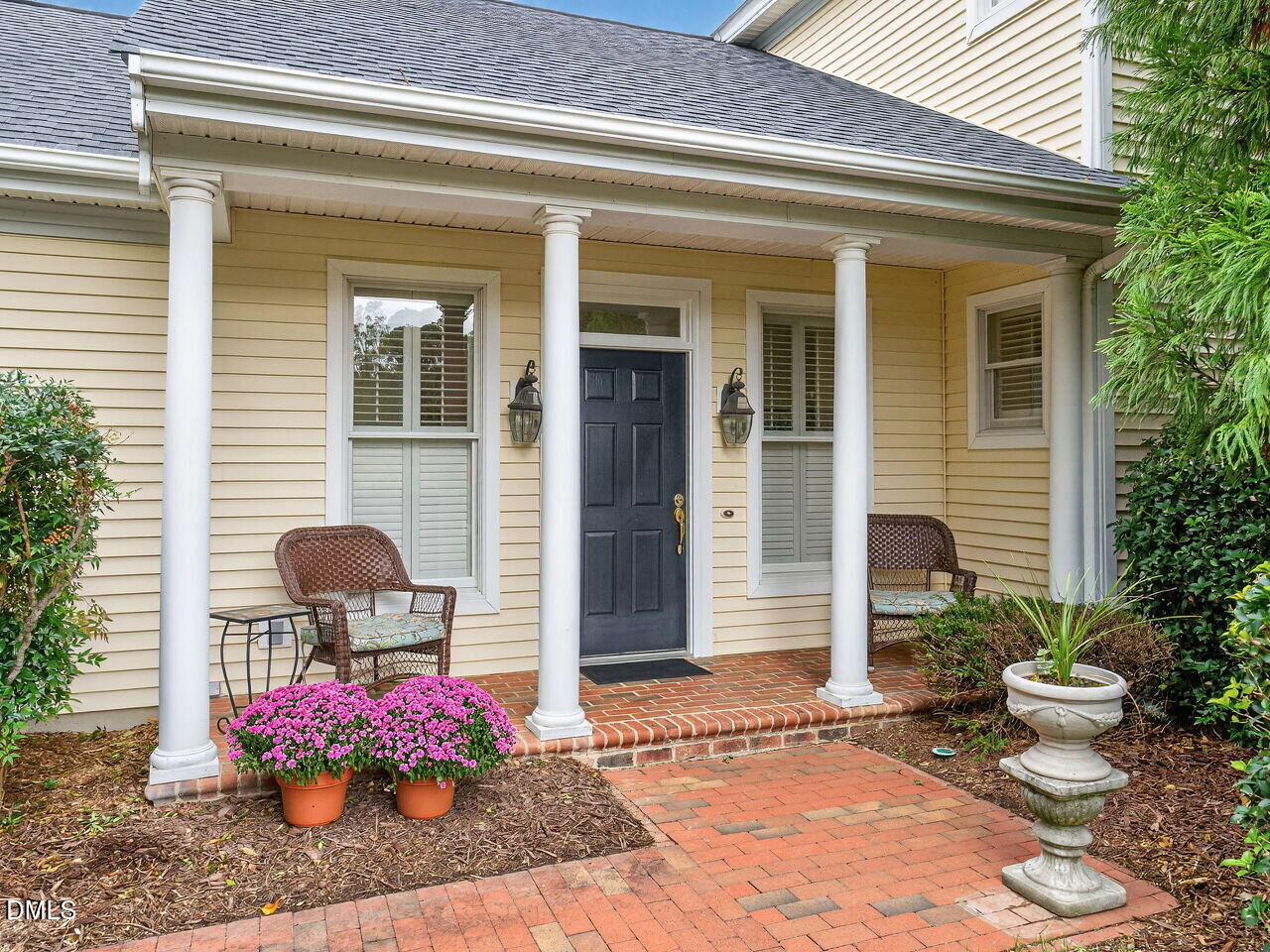 28 W Madison Property Photo 27