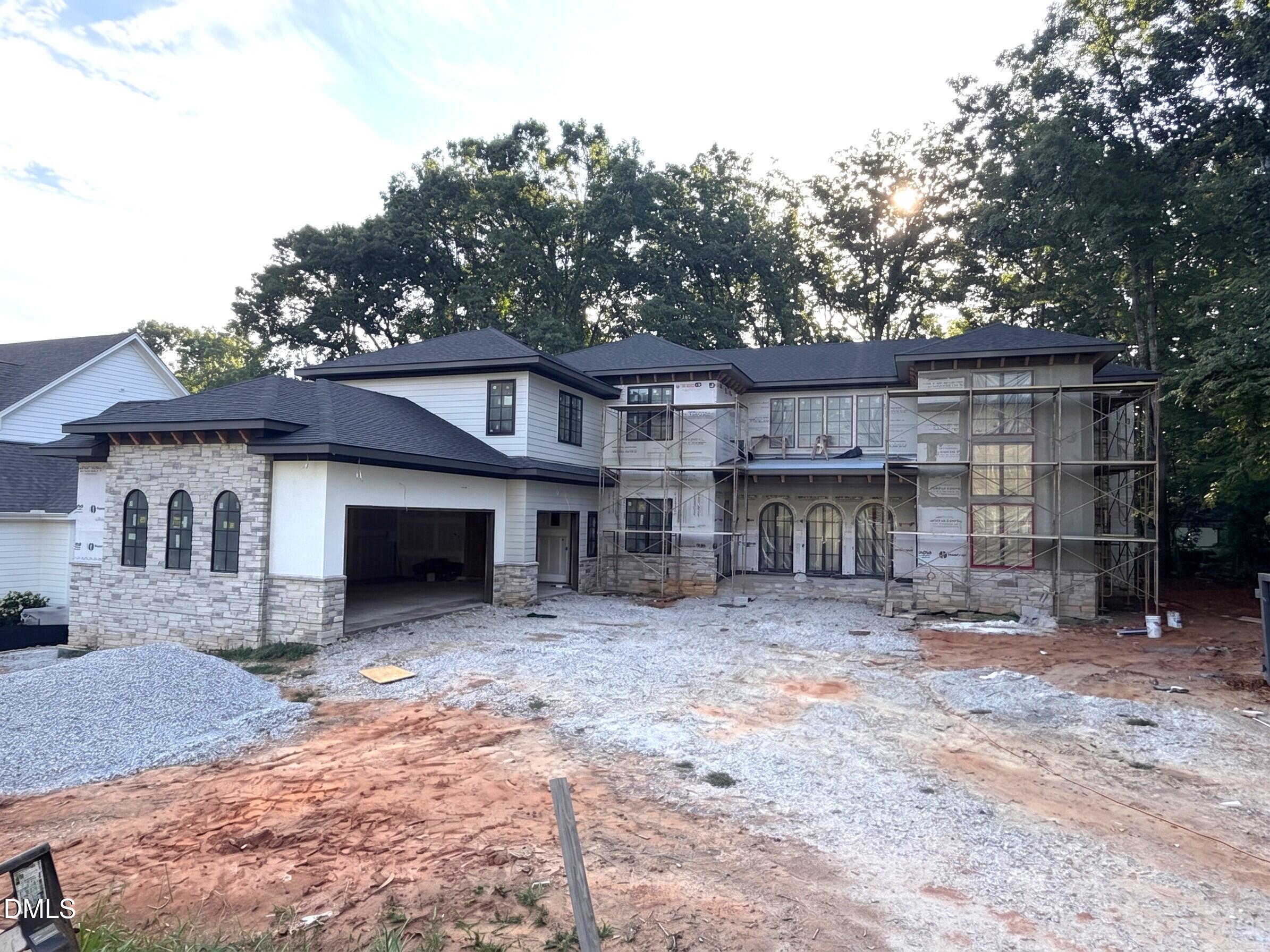 4308 Windsor Place Property Photo 1