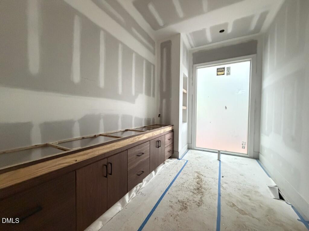 4308 Windsor Place Property Photo 11