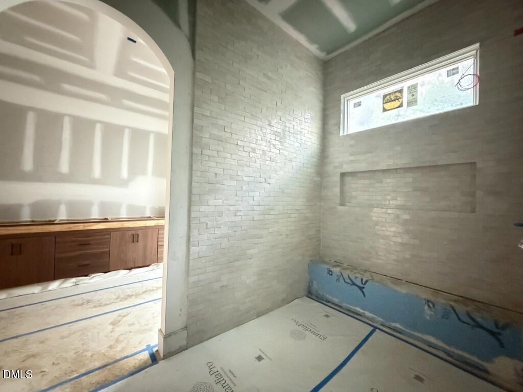 4308 Windsor Place Property Photo 13