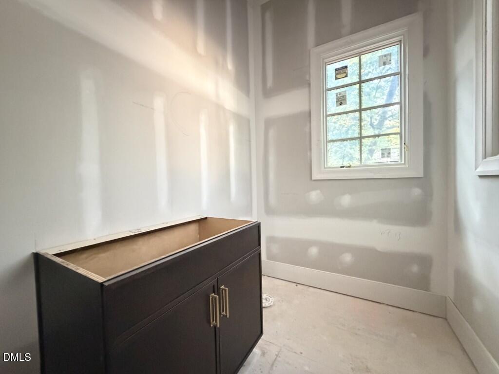 4308 Windsor Place Property Photo 15