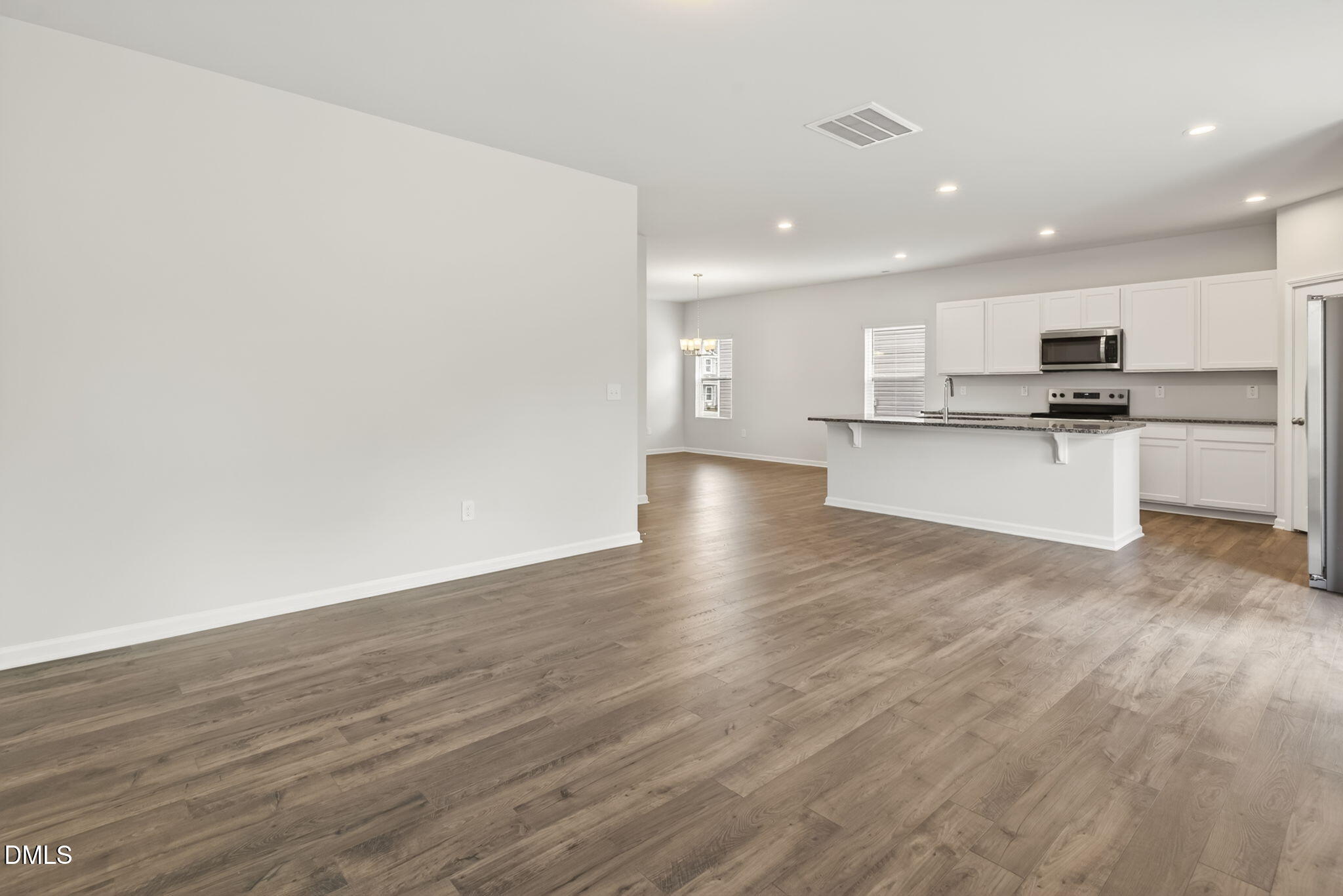38 Stout Landing Property Photo 6