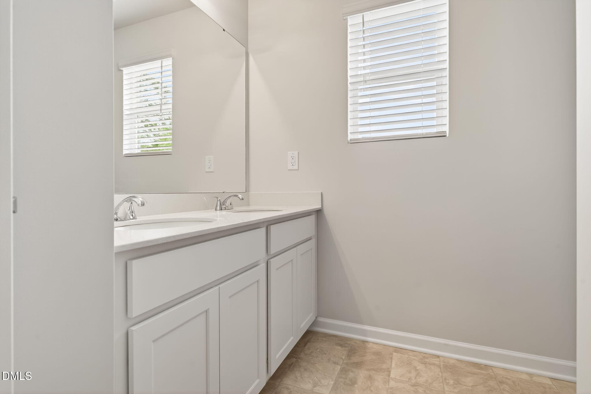 38 Stout Landing Property Photo 13
