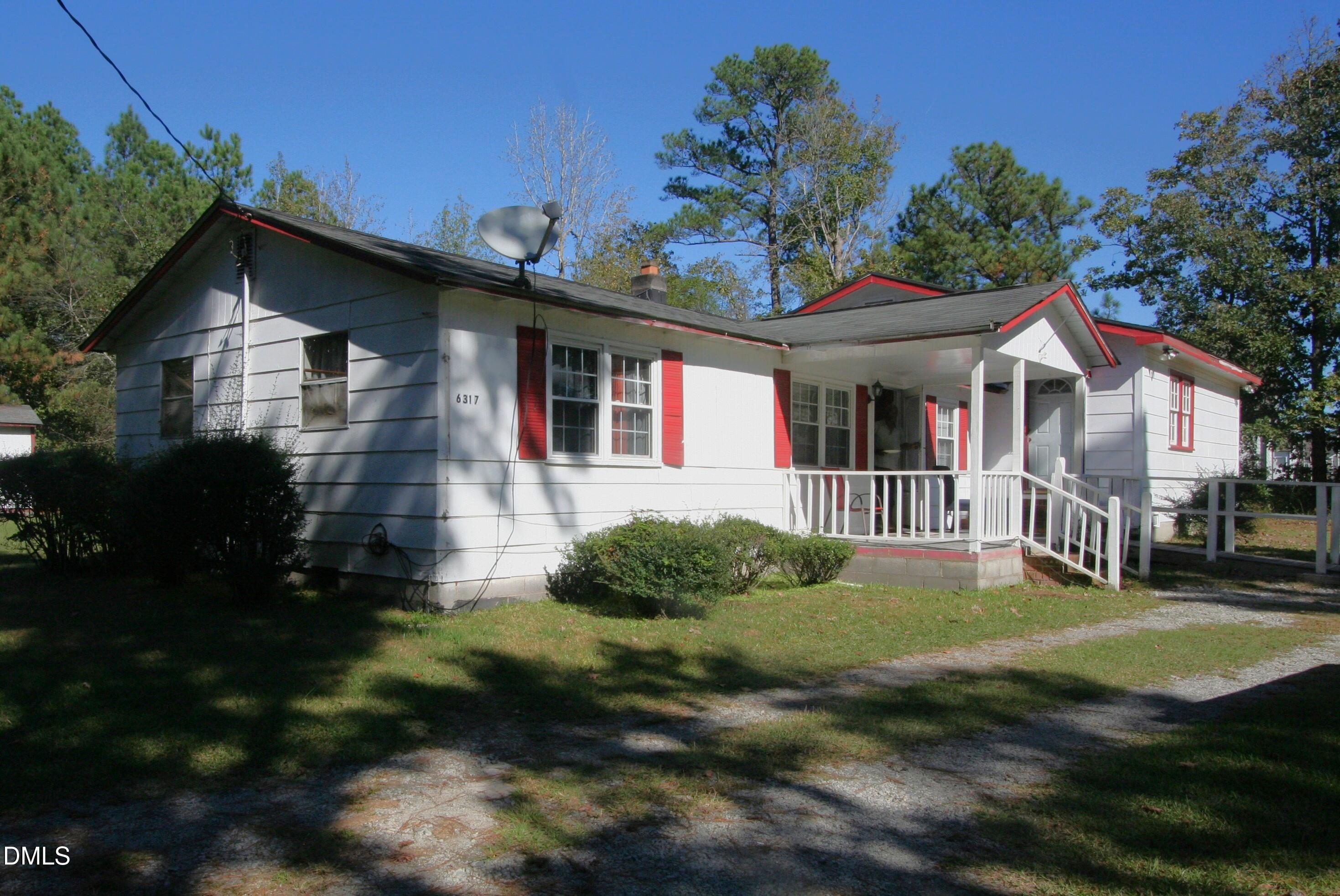 6317 People Road Property Photo 1