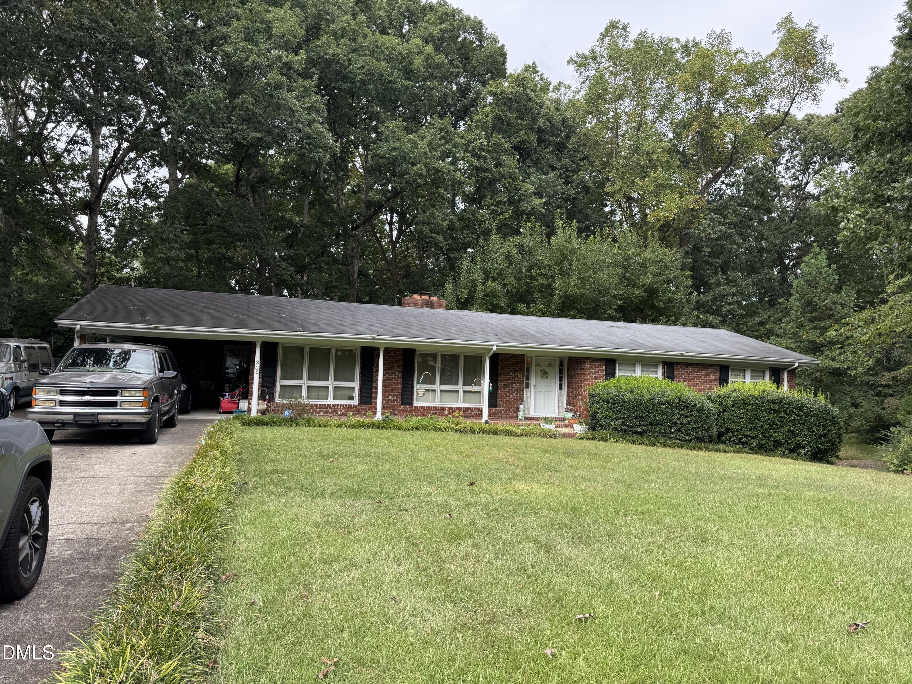208 Westover Drive Property Photo 1