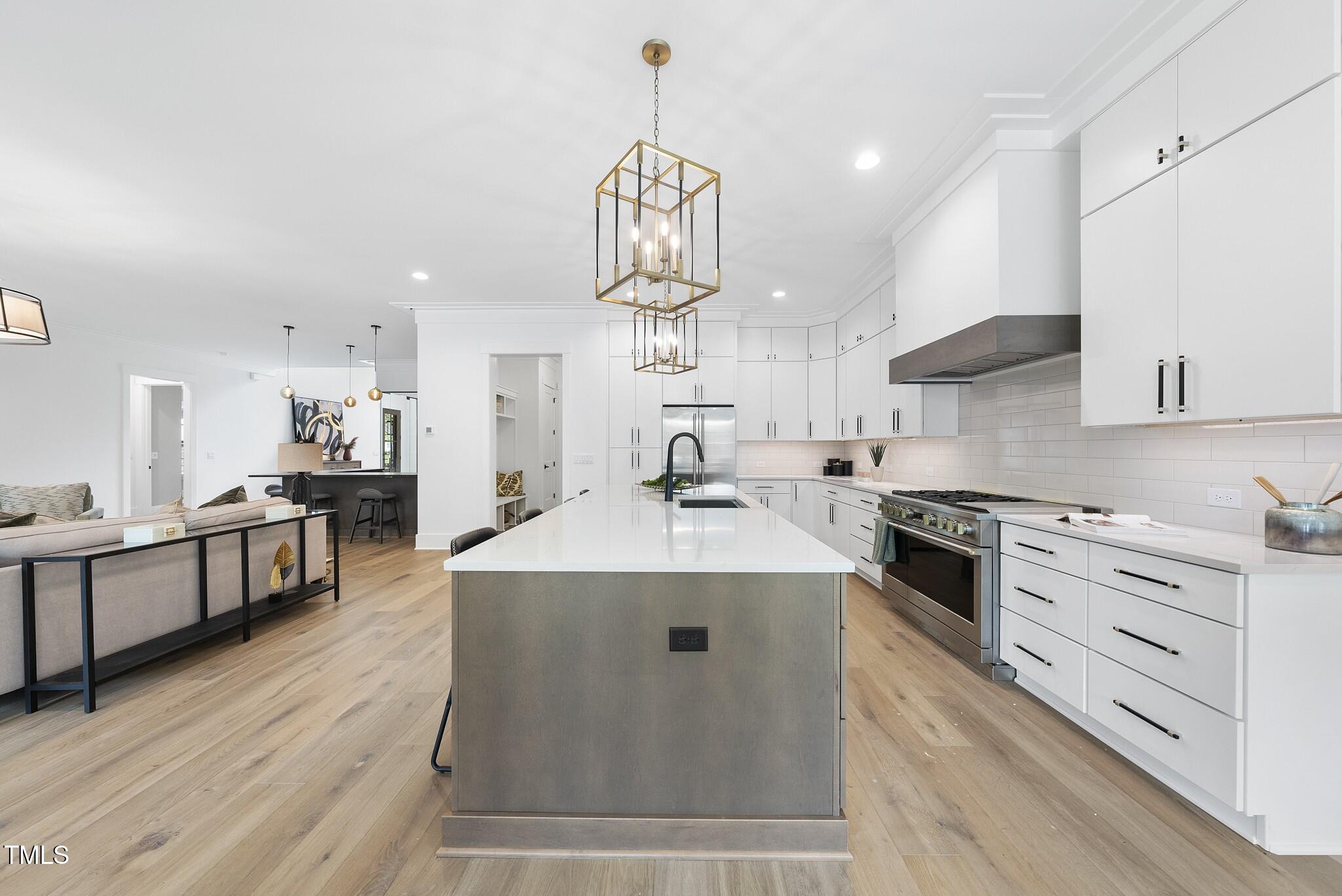 2800 Wexford Forest Lane Property Photo 9