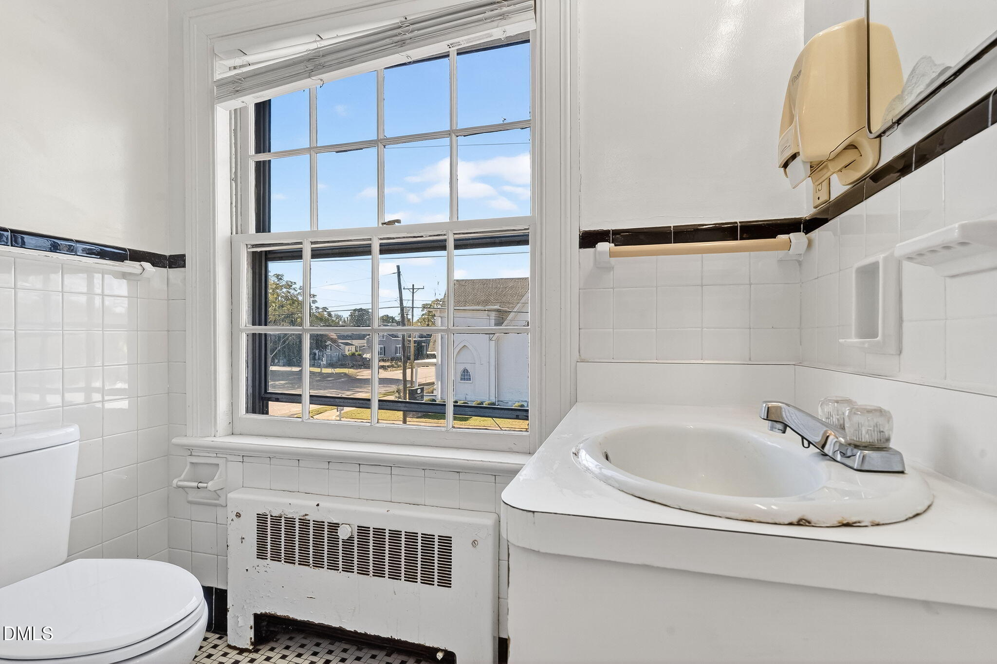 110 S Layton Avenue Property Photo 45