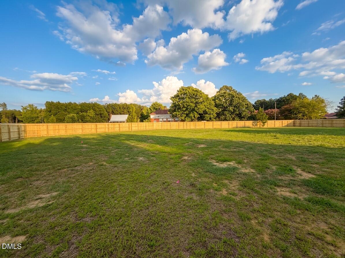 87 Sundrops Trail Property Photo 4