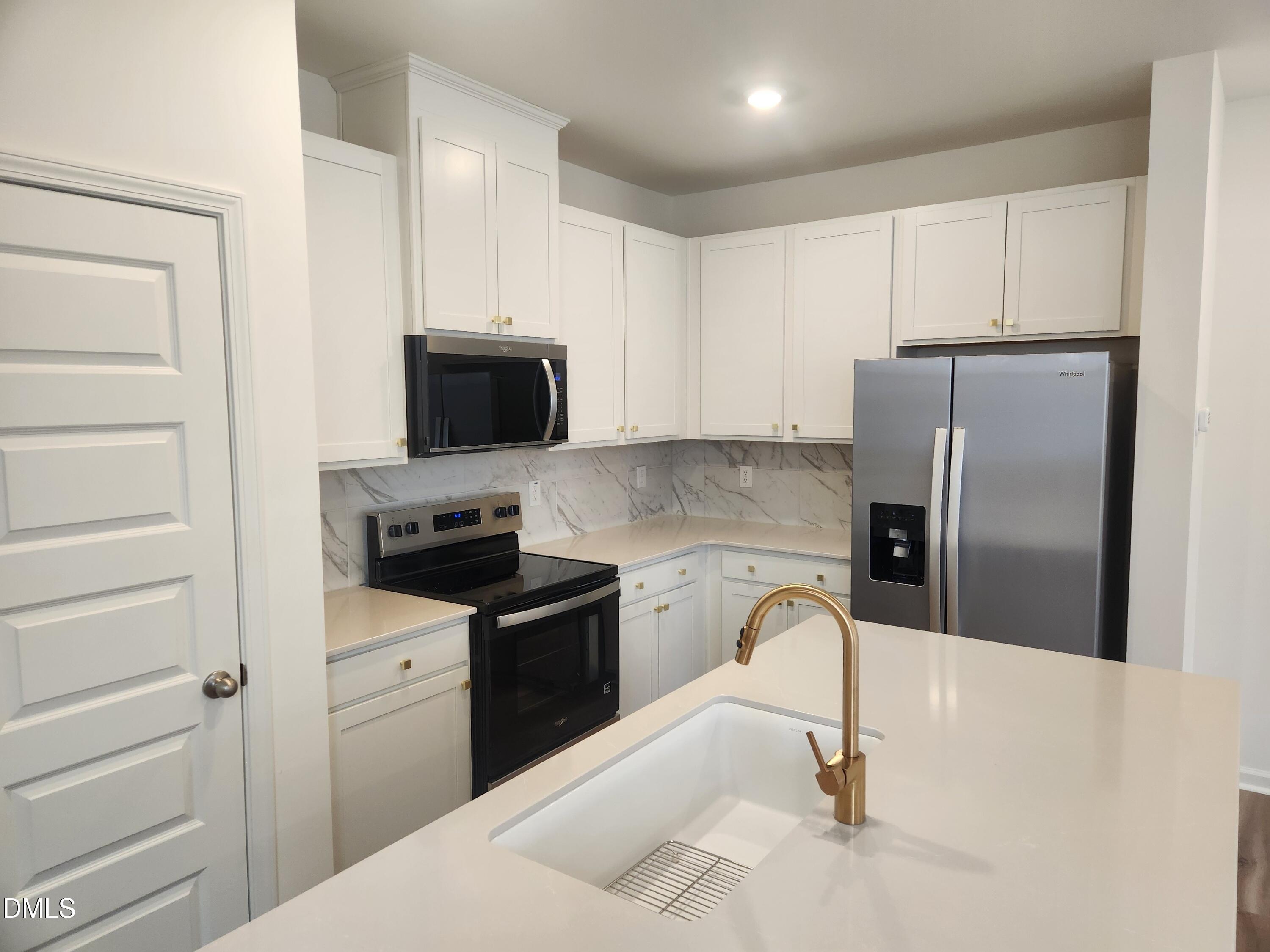 2208 Rabbitbrush Street Property Photo 2