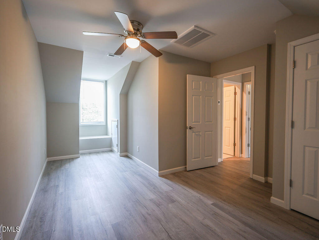 255 Erwin Road A/b Property Photo 14