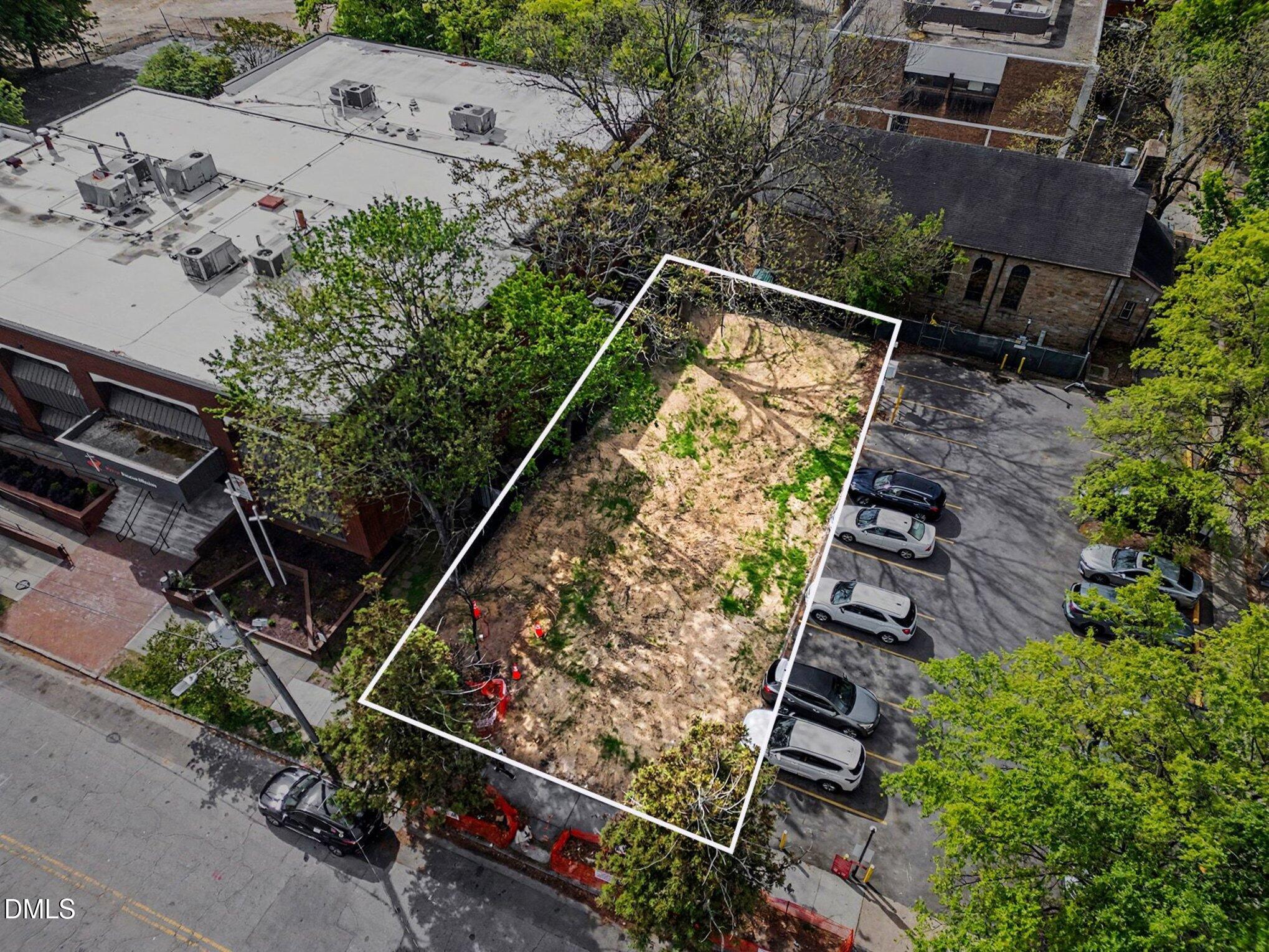 306 E Hargett Street Property Photo 1