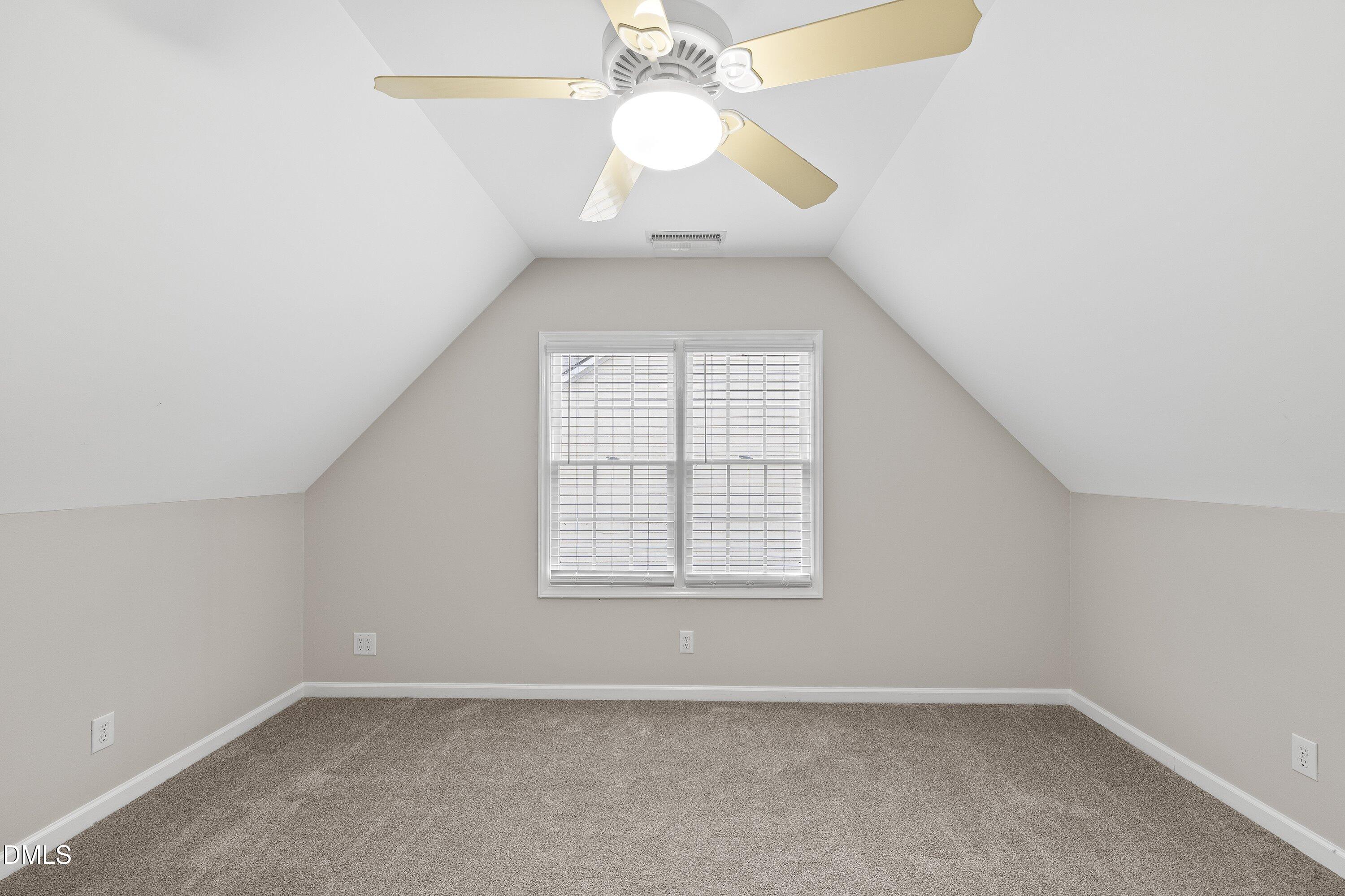 102 College Avenue Property Photo 23