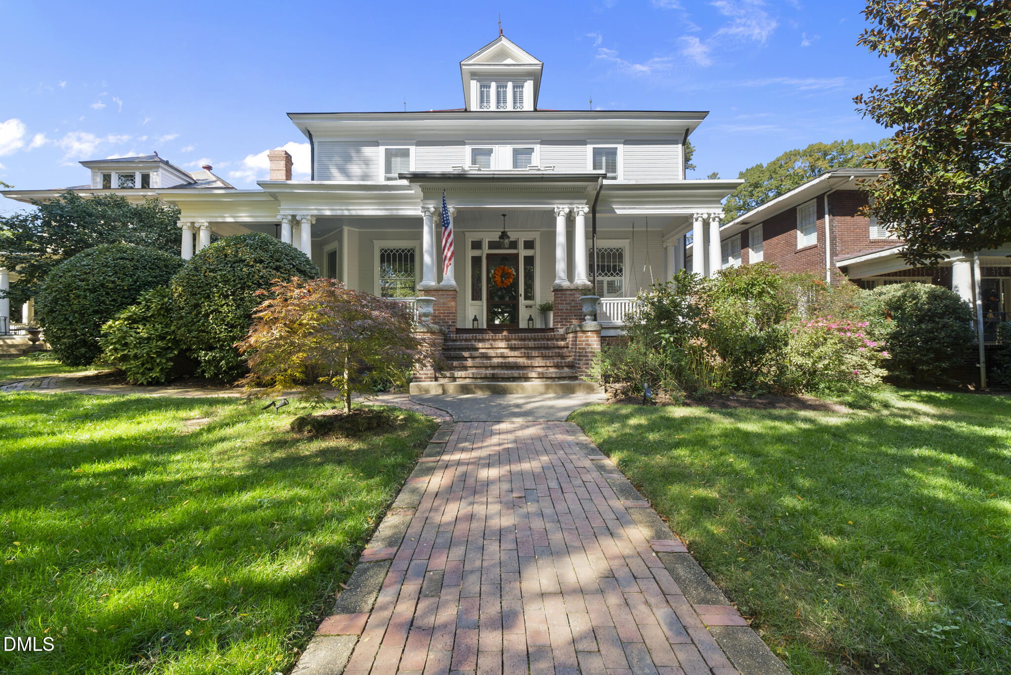 127 W Park Drive Property Photo