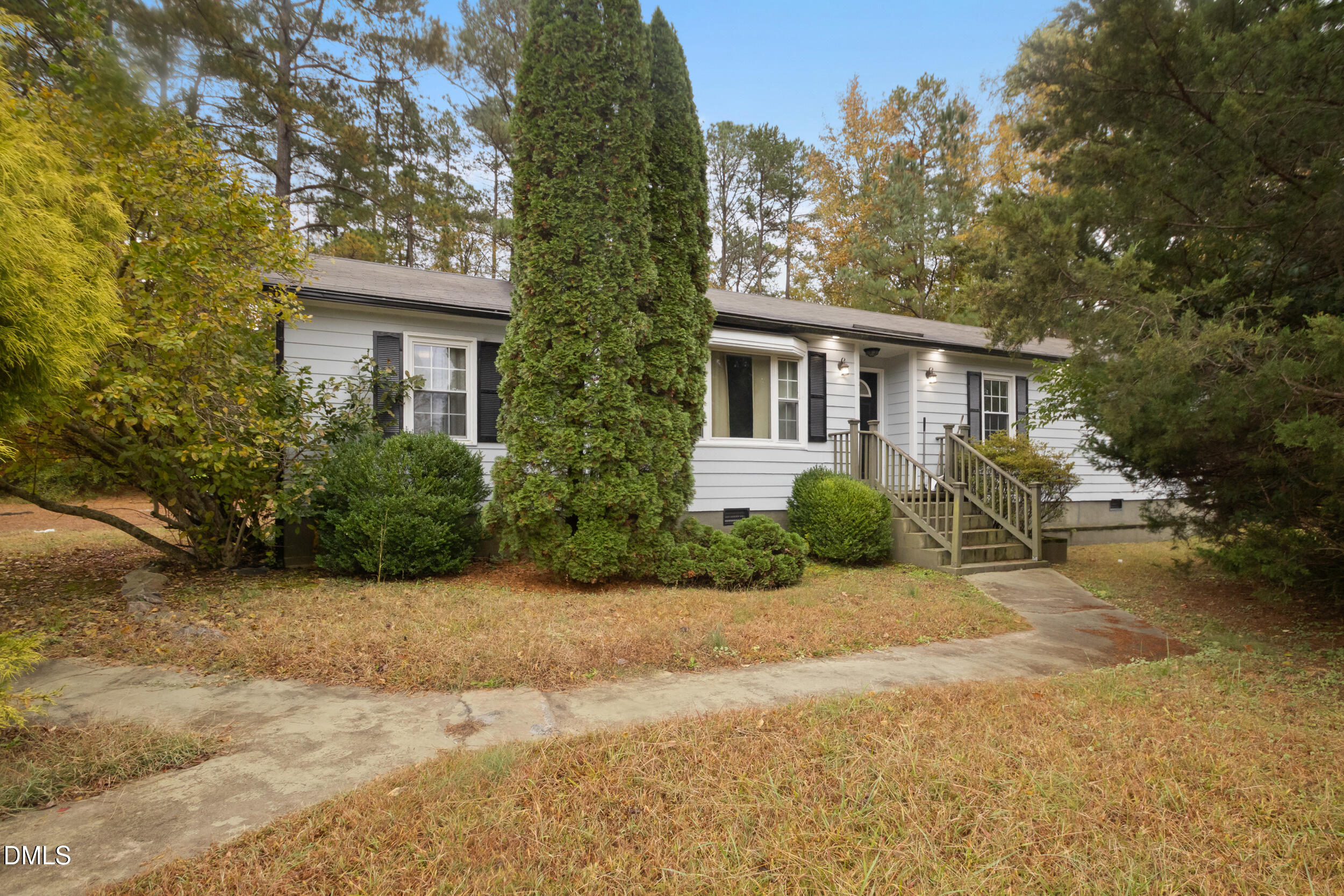 2930 Thomas Road Property Photo 1