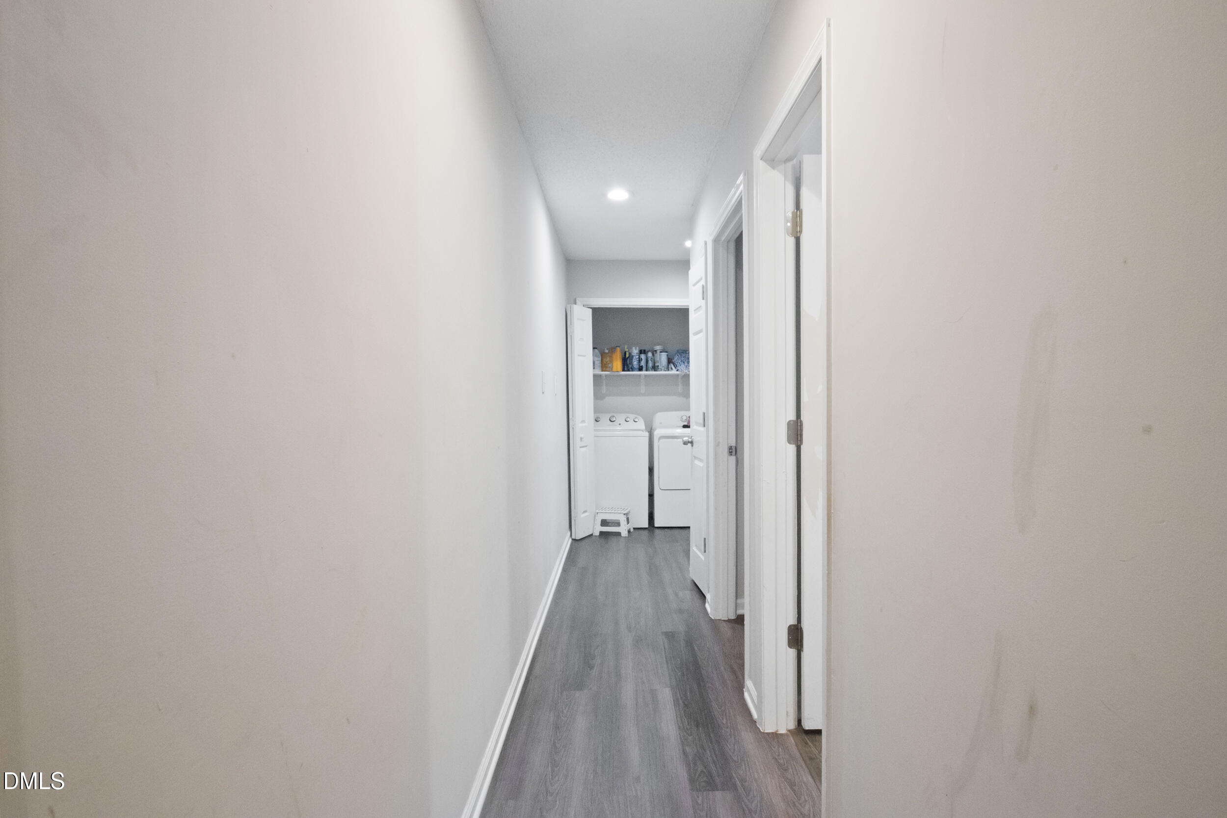 2930 Thomas Road Property Photo 6