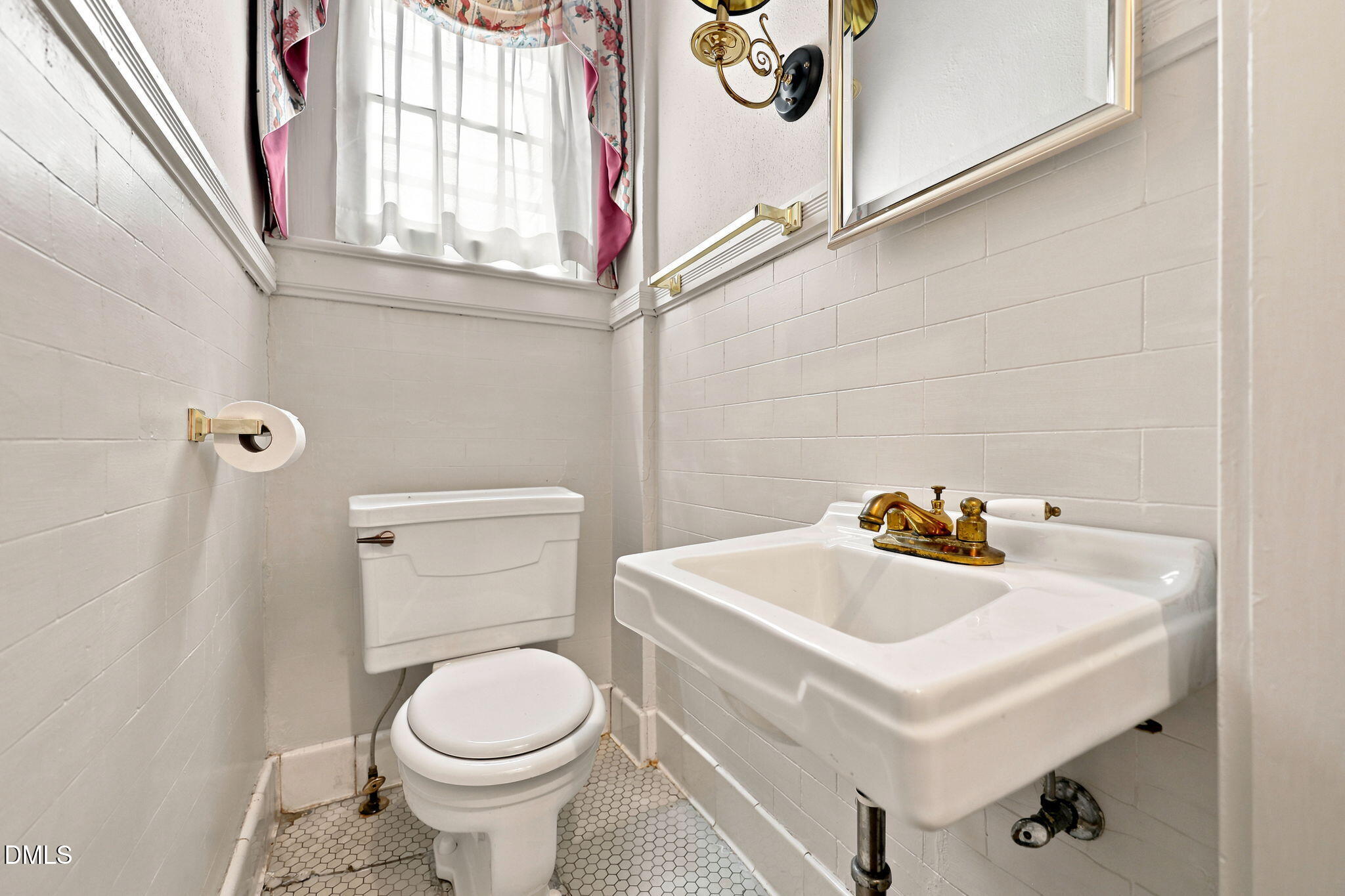 3724 Hope Valley Road Property Photo 6
