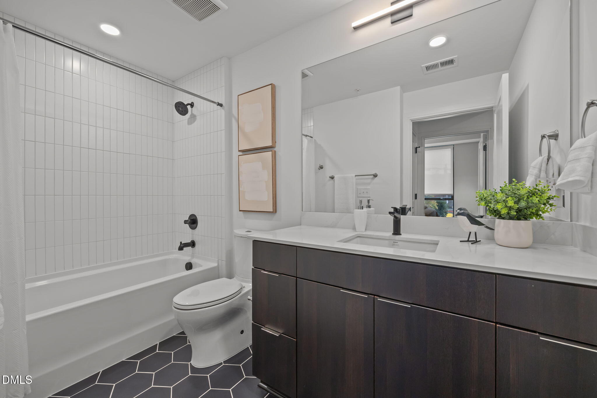 615 W Peace Street # 202 Property Photo 12