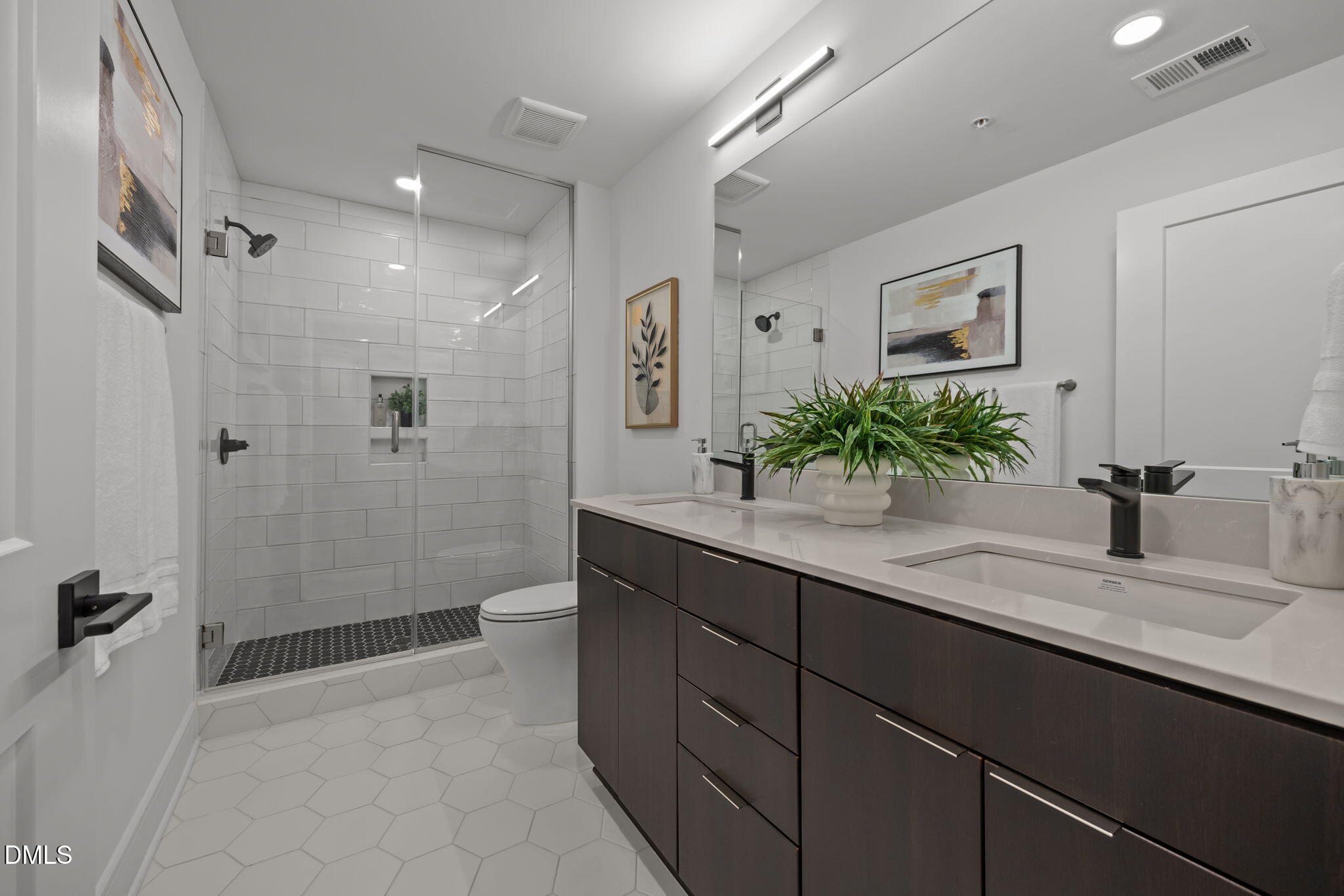 615 W Peace Street # 202 Property Photo 17