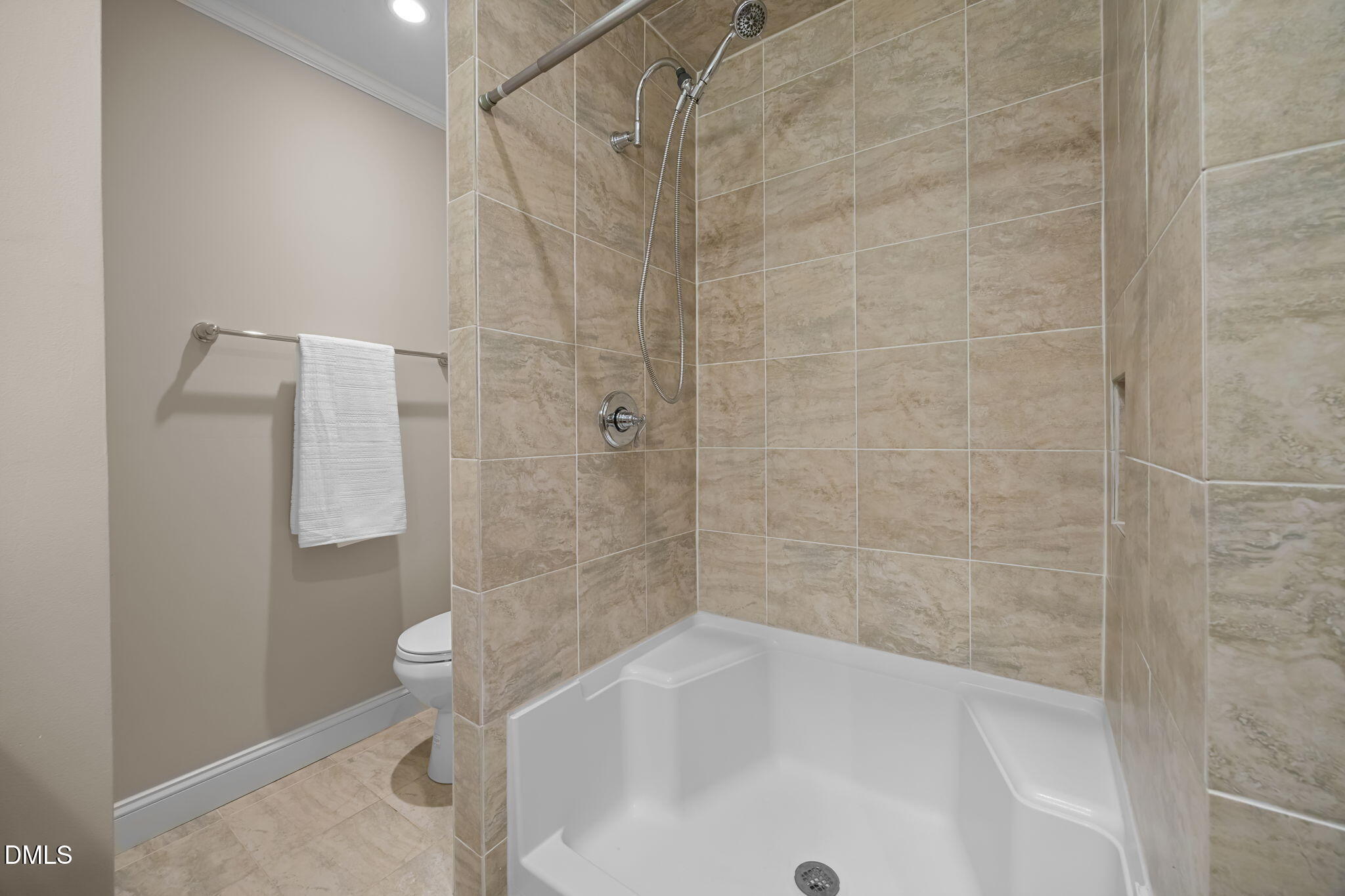 6423 New Market Way Property Photo 18