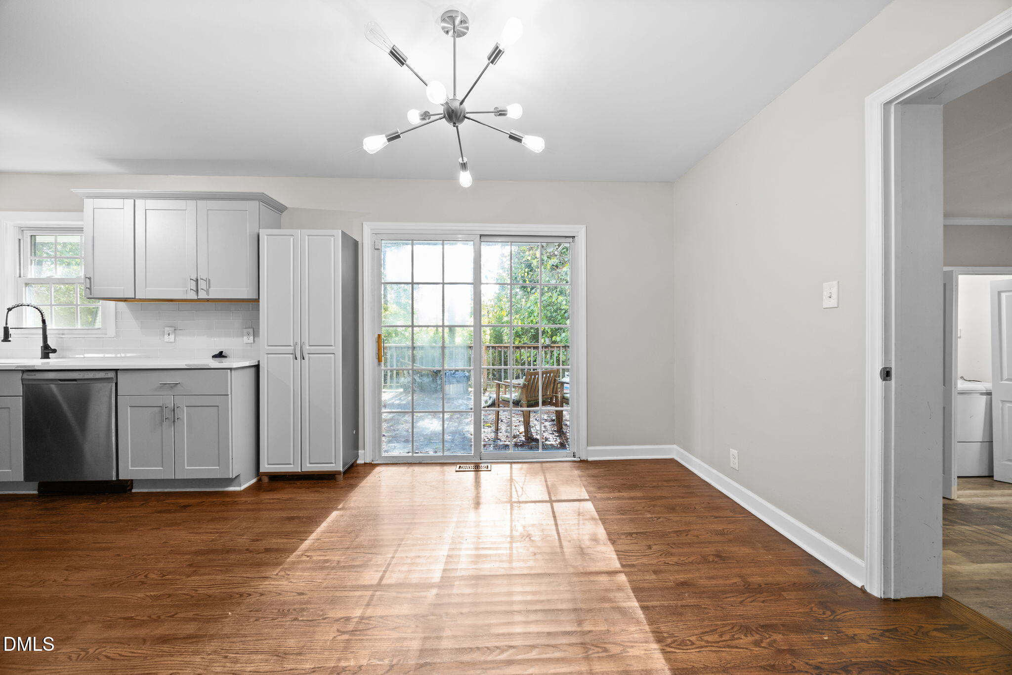 2950 Glenridge Drive Property Photo 11