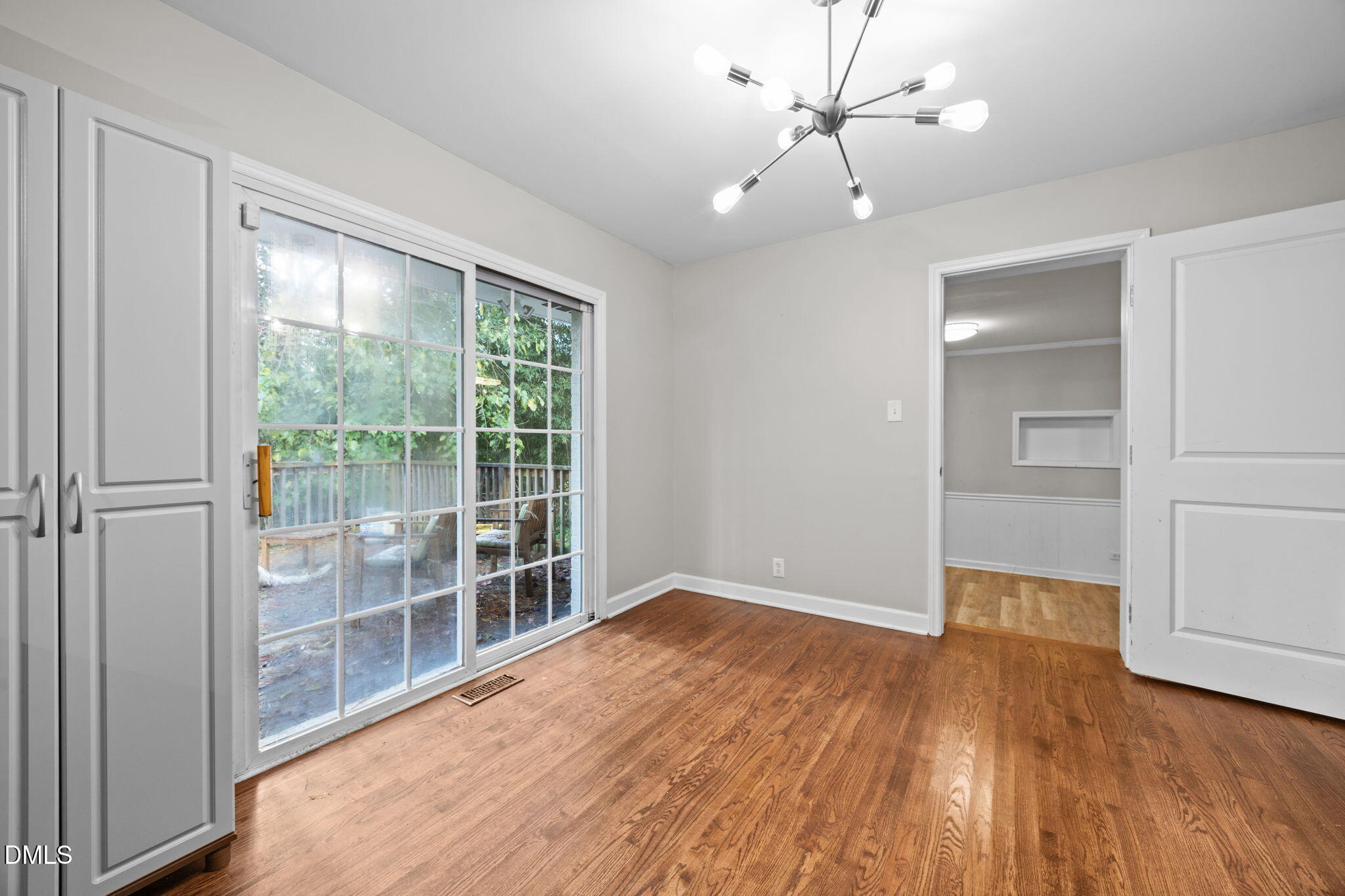 2950 Glenridge Drive Property Photo 15