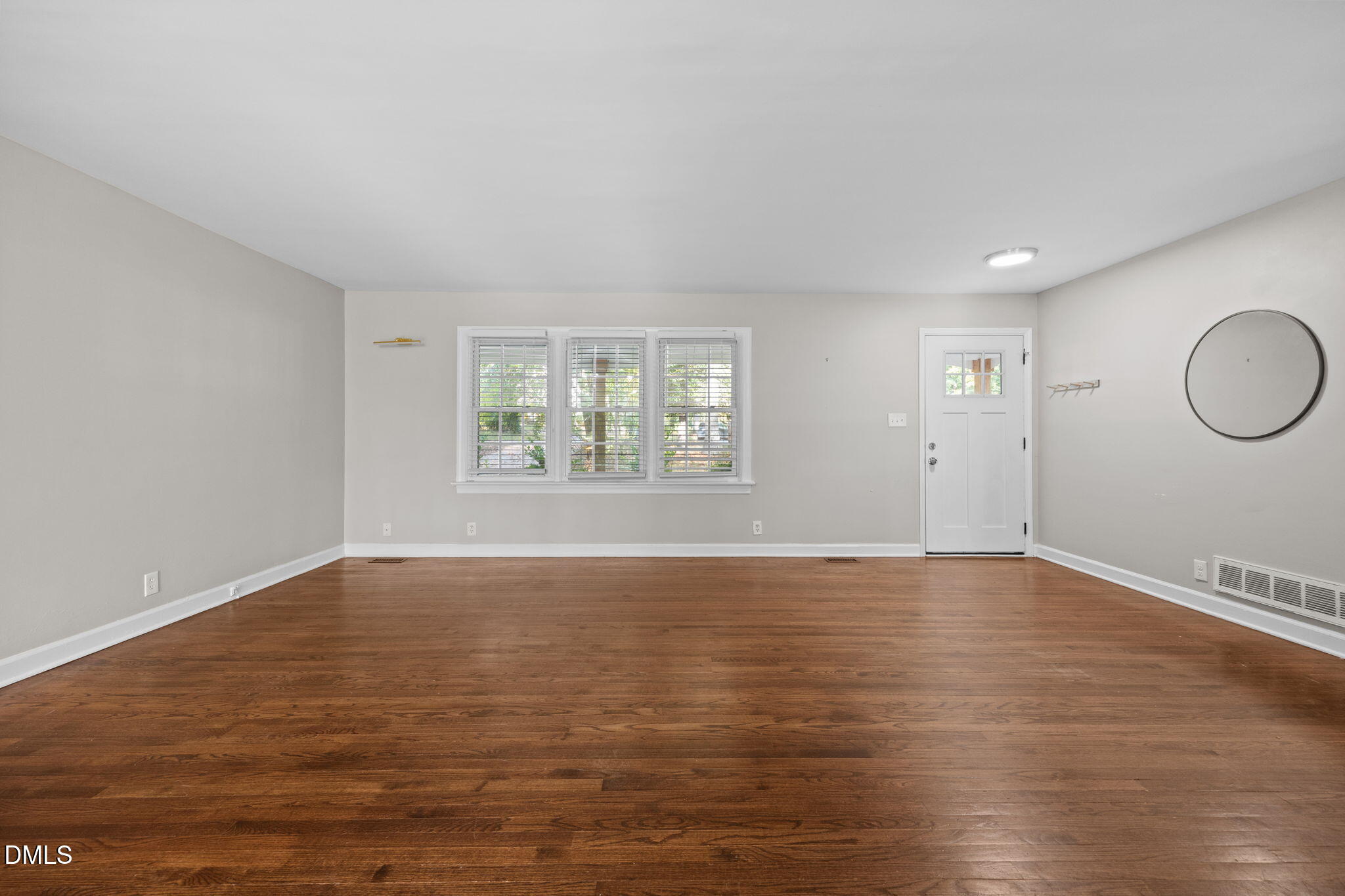 2950 Glenridge Drive Property Photo 17