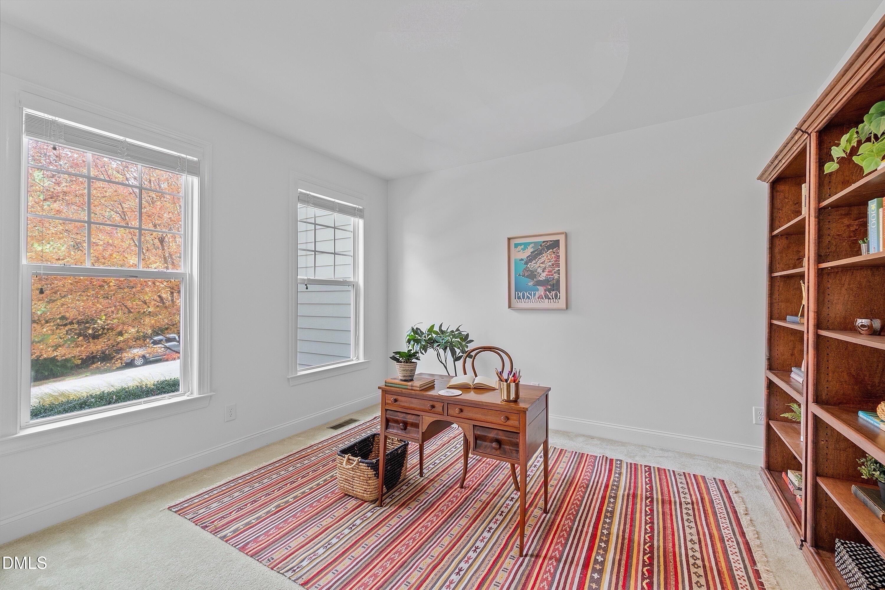 485 Legend Oaks Drive Property Photo 5