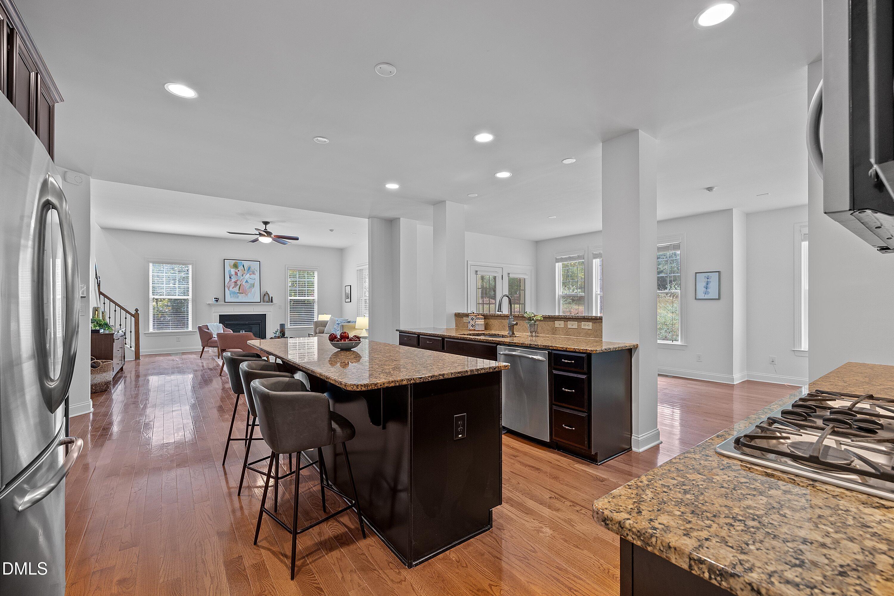 485 Legend Oaks Drive Property Photo 17