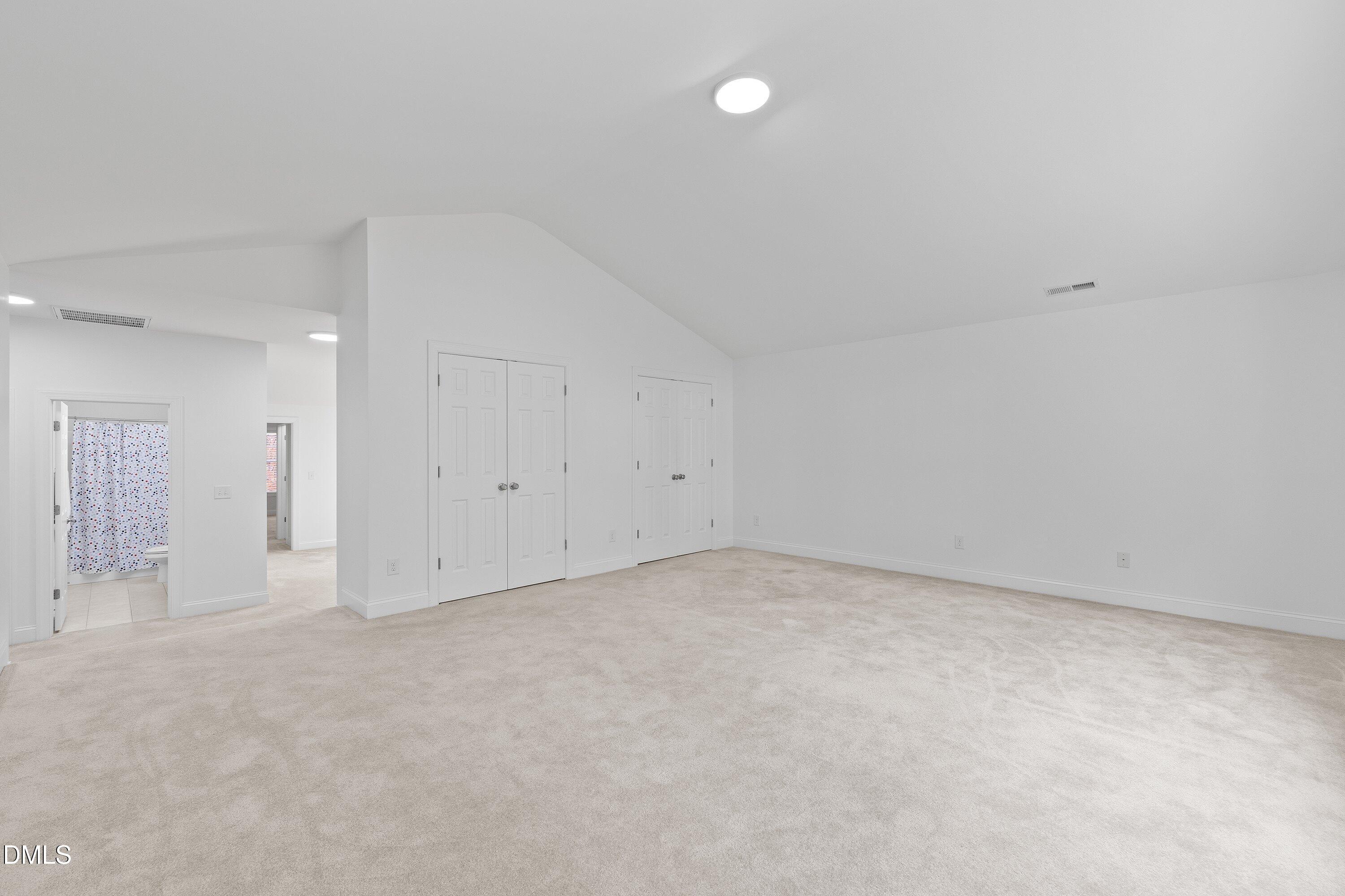 485 Legend Oaks Drive Property Photo 43