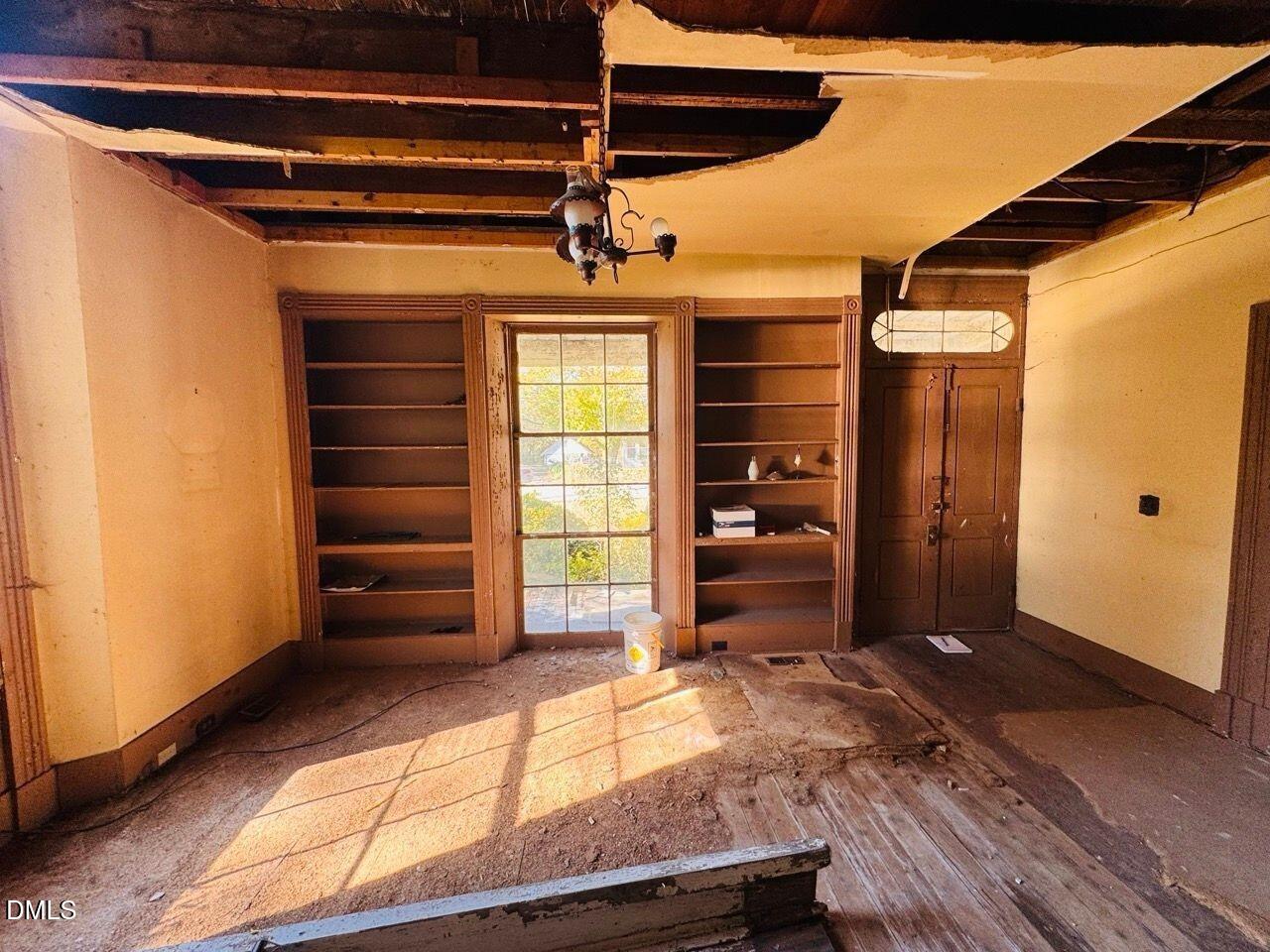 448 S Main Street Property Photo 3