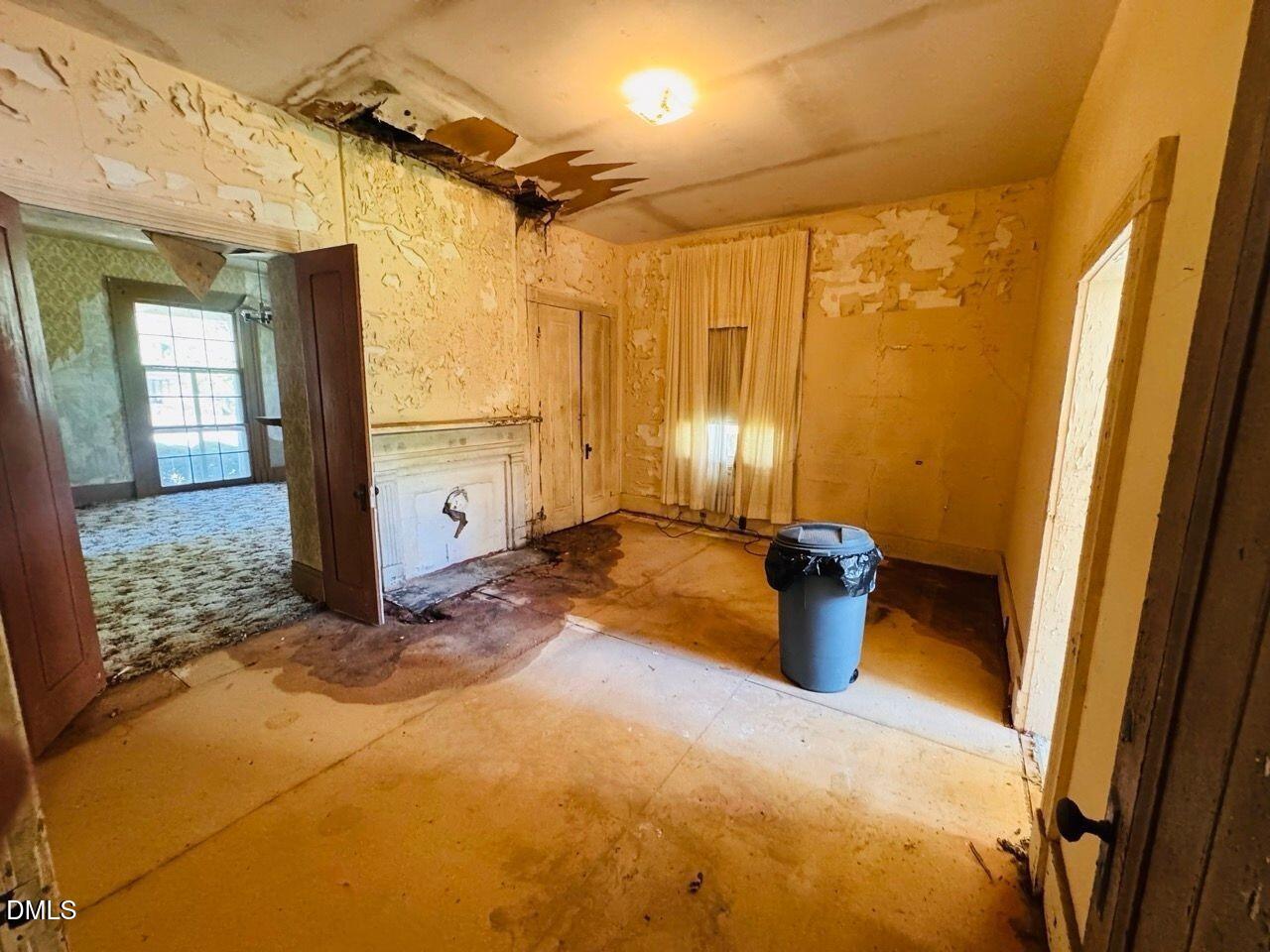 448 S Main Street Property Photo 5