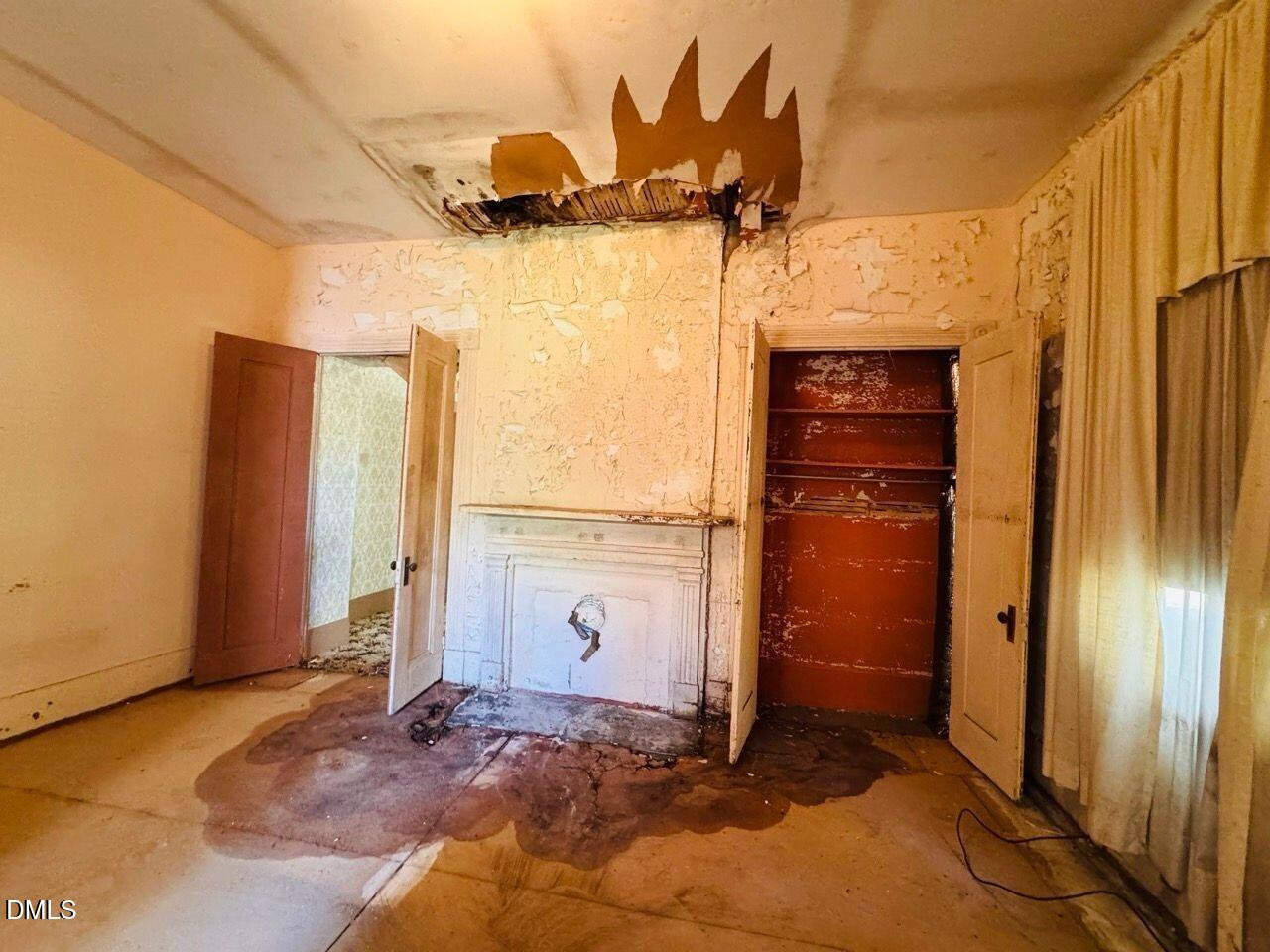 448 S Main Street Property Photo 6