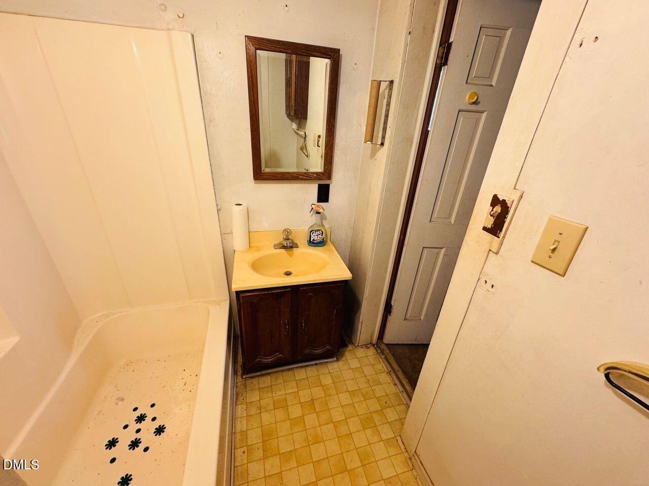 448 S Main Street Property Photo 11