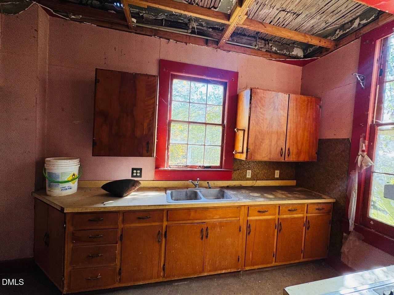 448 S Main Street Property Photo 15