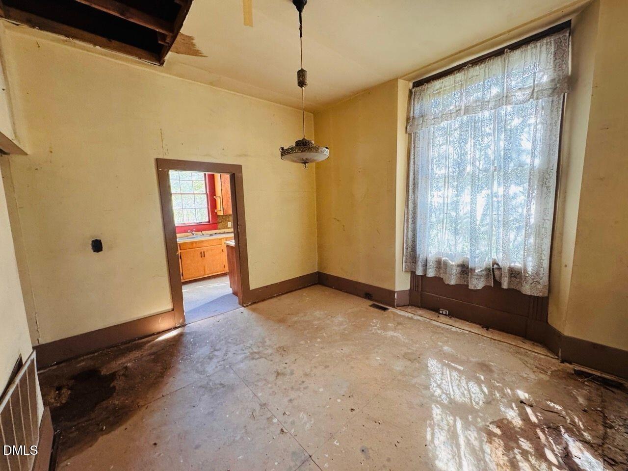 448 S Main Street Property Photo 18