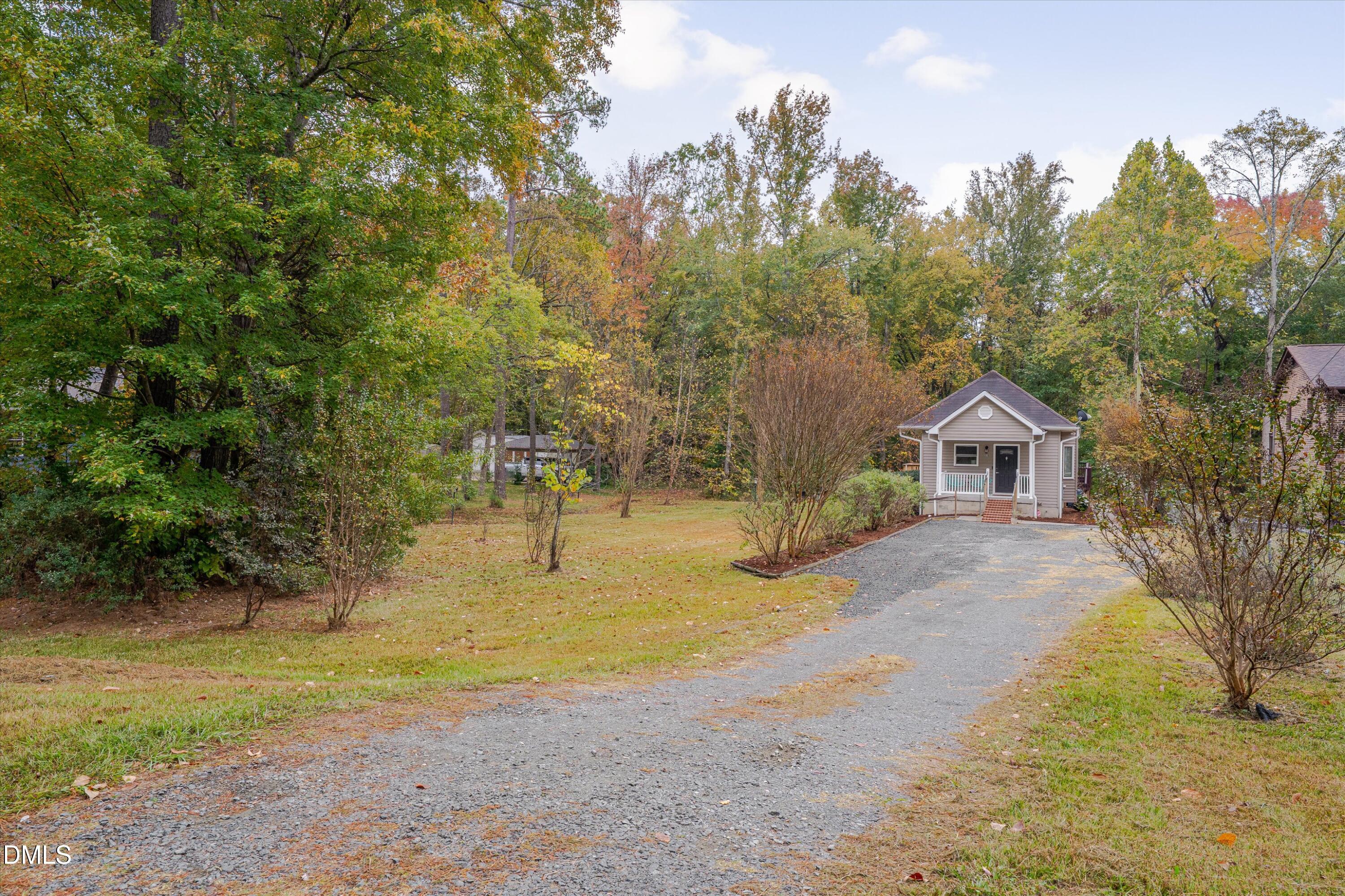 210 Obie Drive Property Photo 3