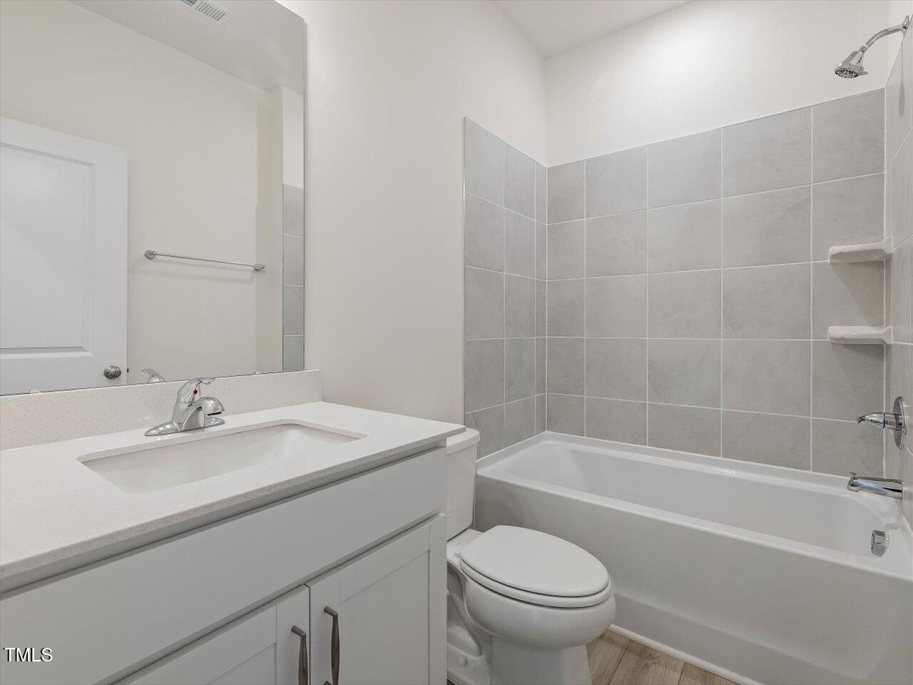 345 Adams Pointe Court Property Photo 12