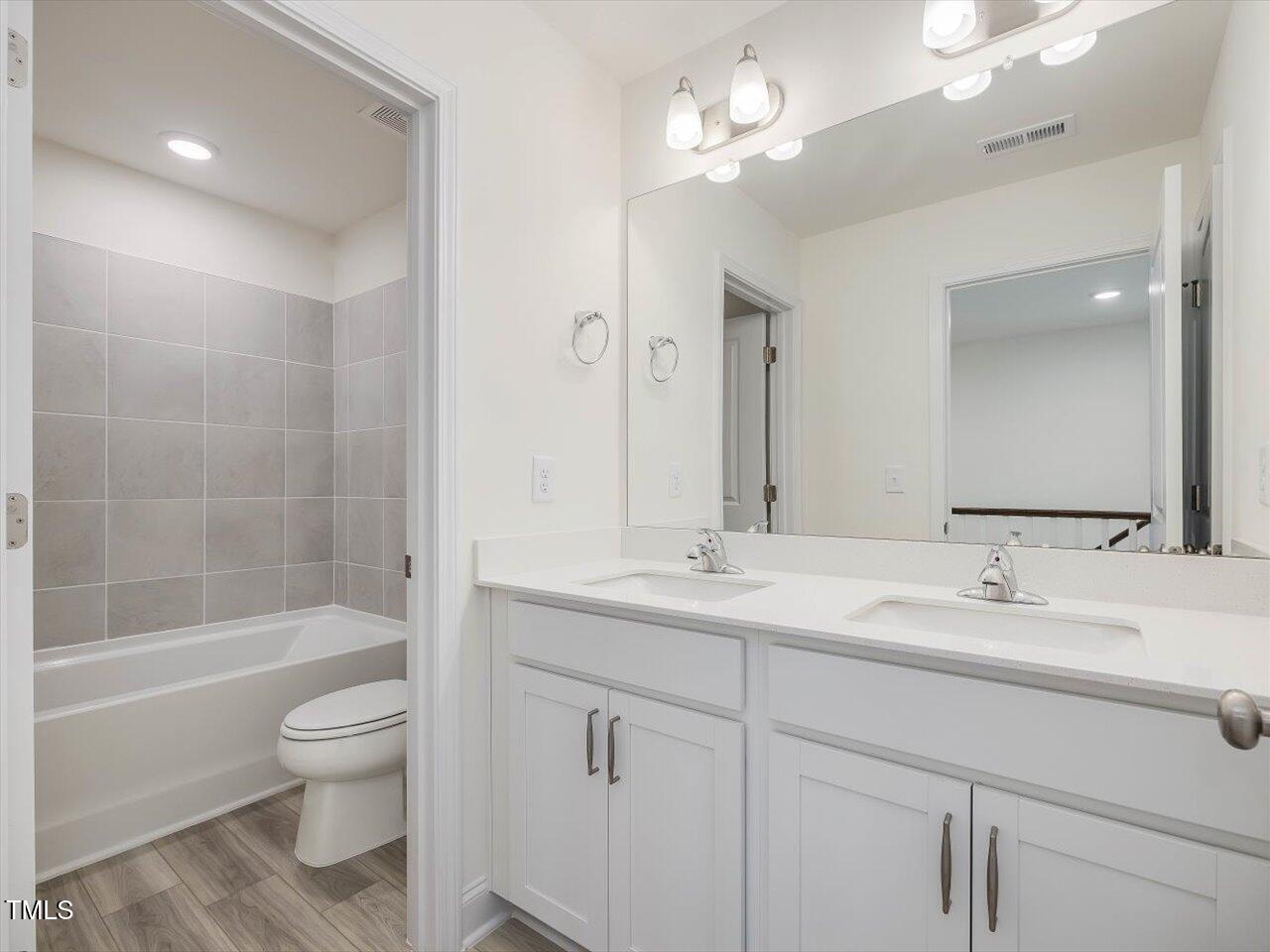 345 Adams Pointe Court Property Photo 26