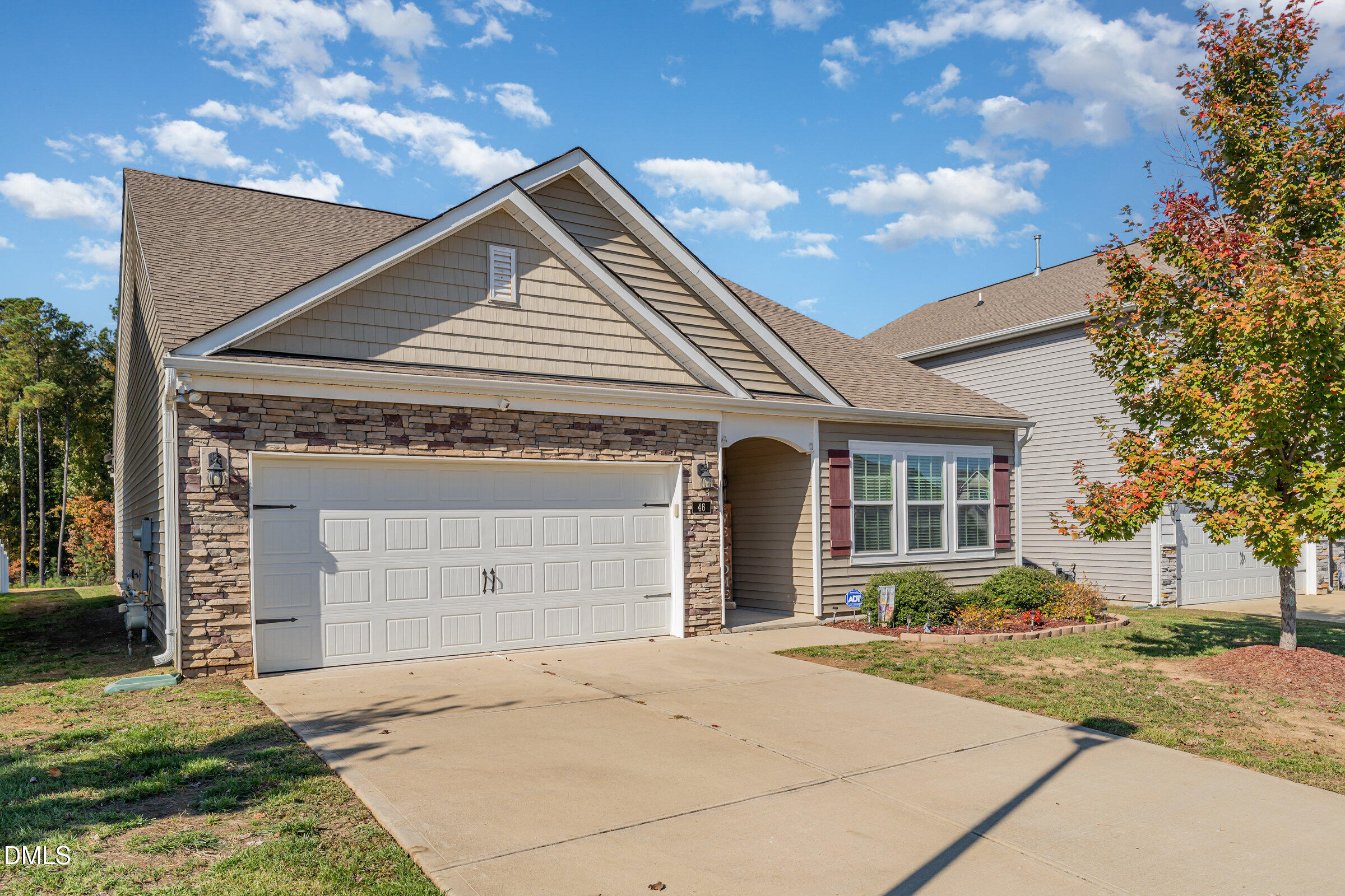 46 S Great White Way Property Photo 4