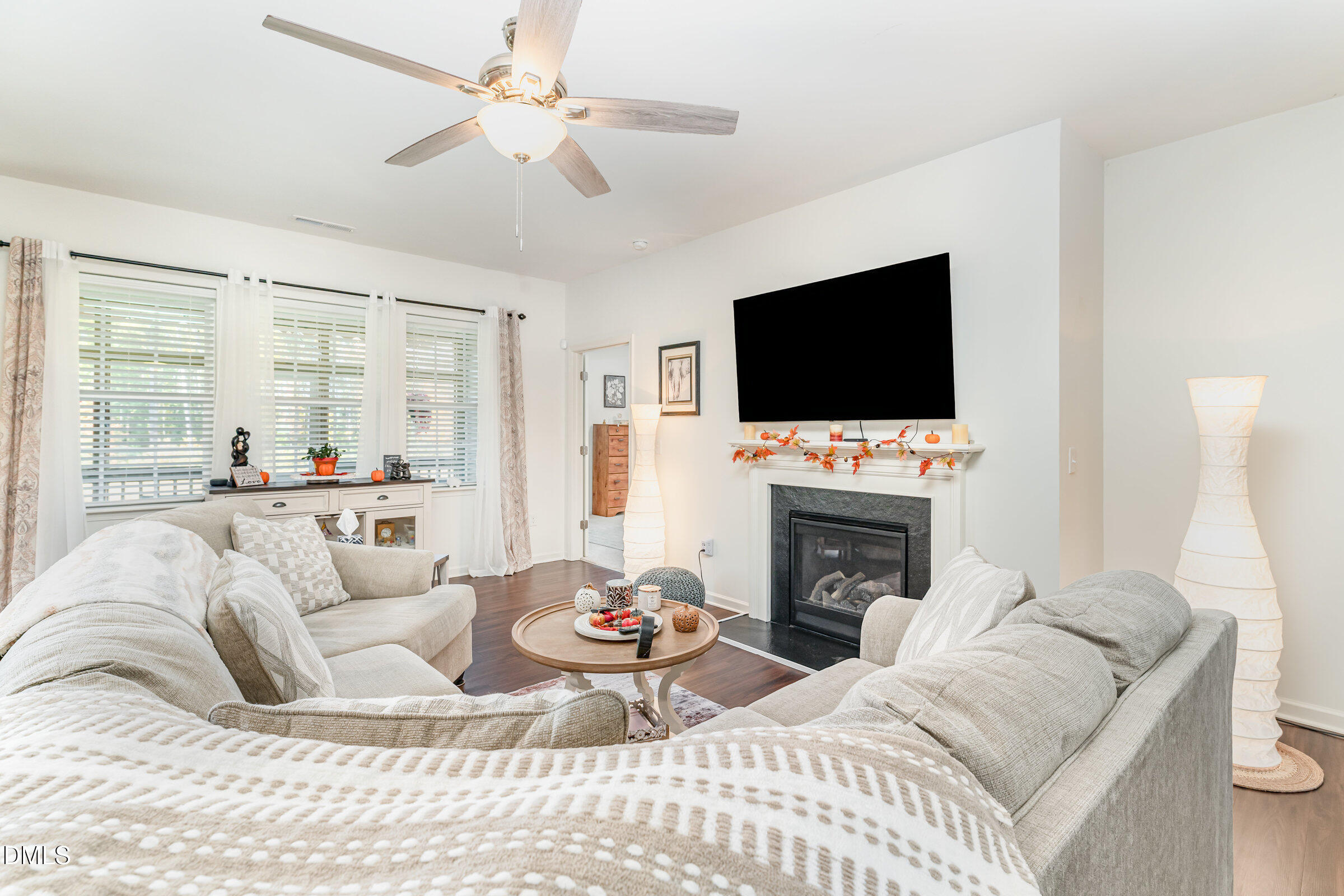 46 S Great White Way Property Photo 9