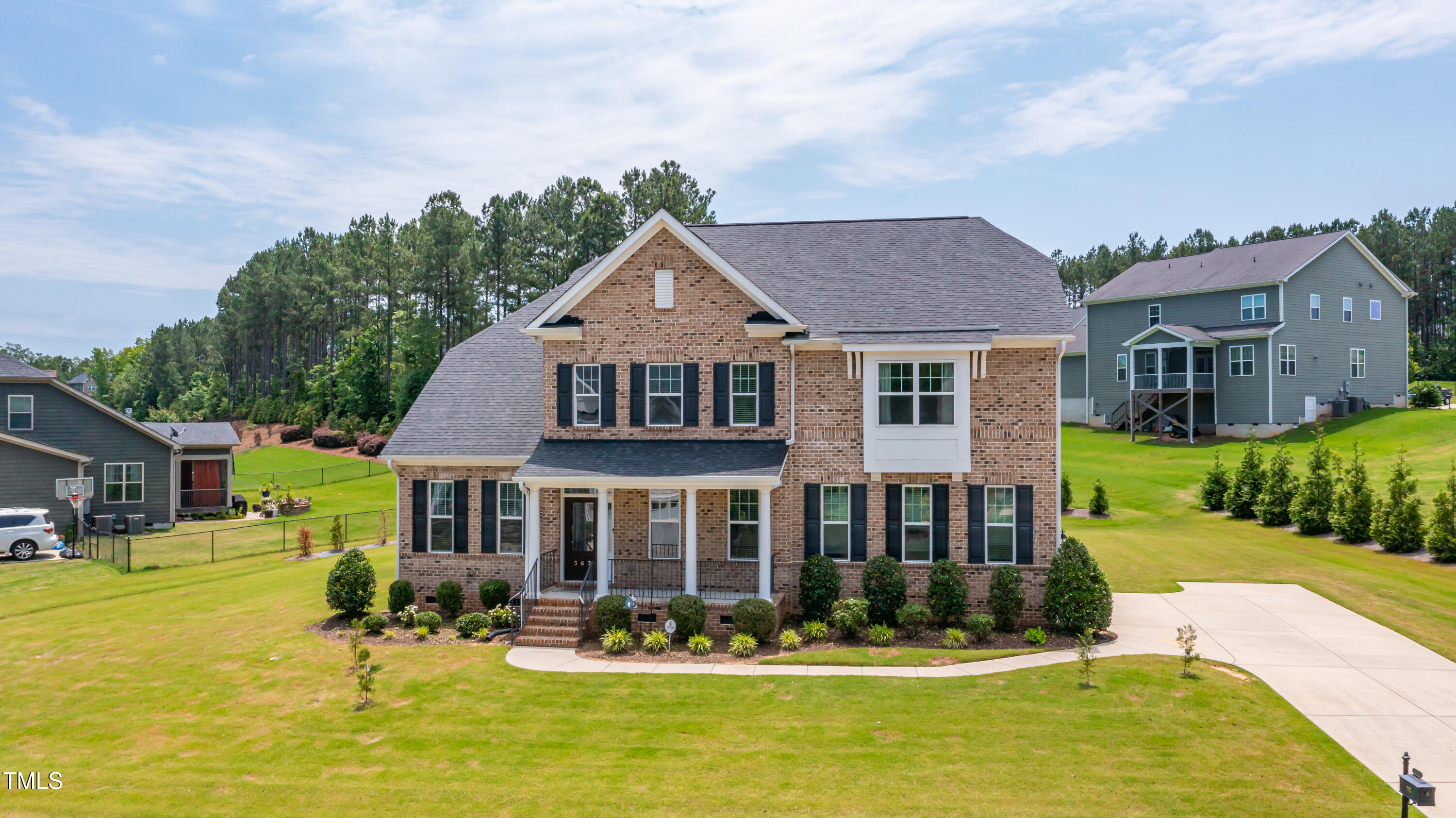 367 Tayside Street Property Photo 3