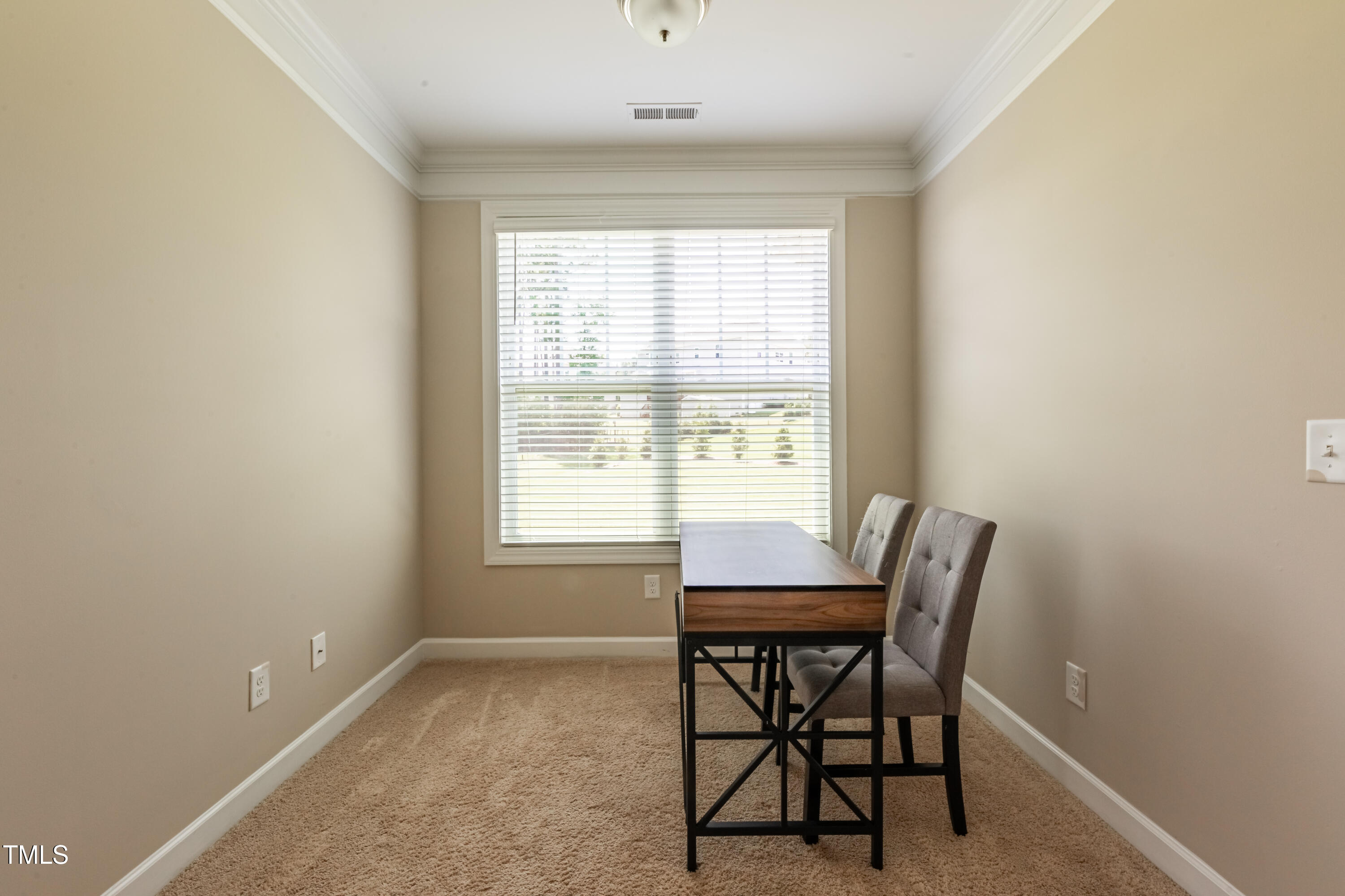 367 Tayside Street Property Photo 37