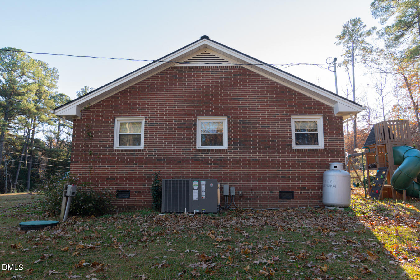 700 Fernwood Drive Property Photo 9