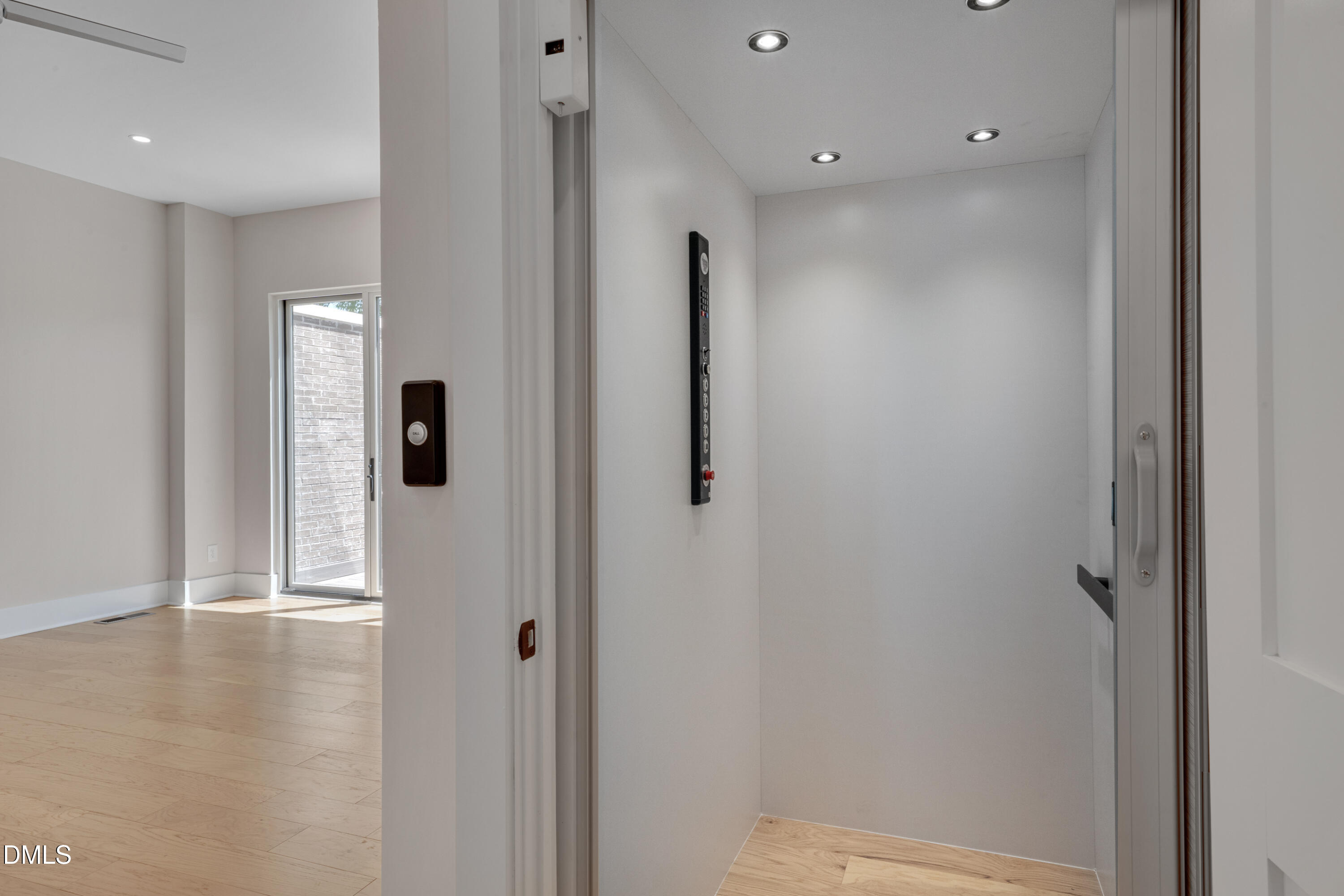 1014 Manor Way Property Photo 45