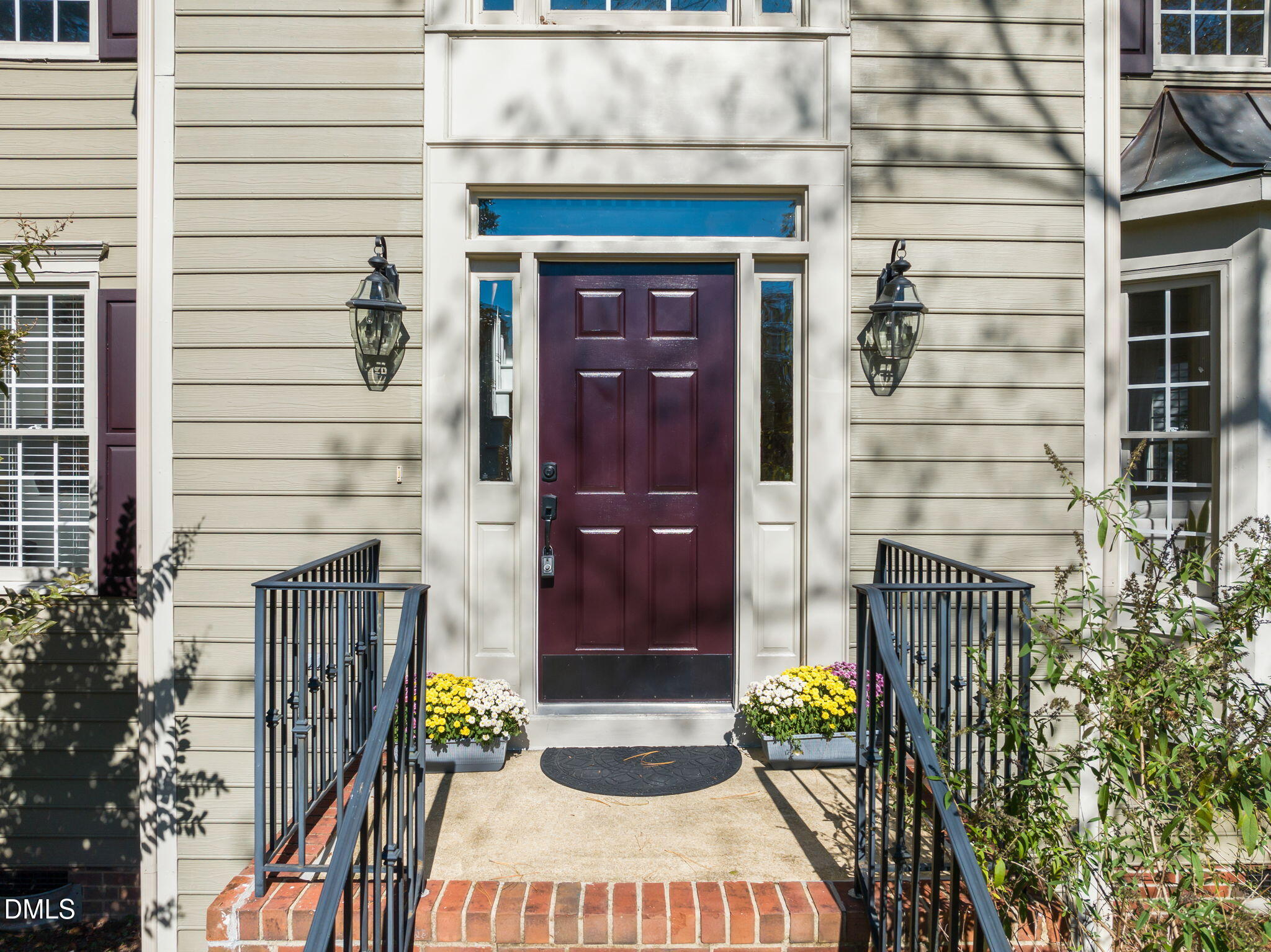 313 Bennington Parkway Property Photo 3