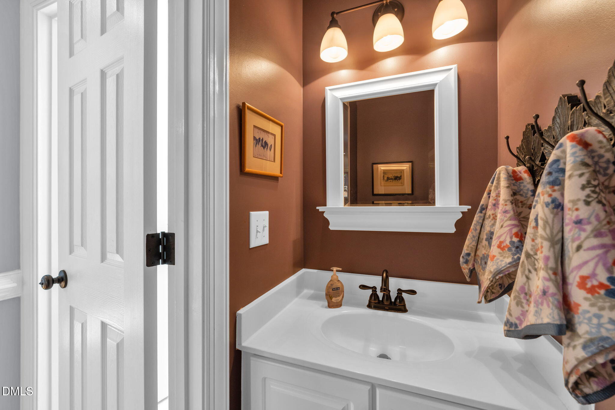 313 Bennington Parkway Property Photo 24