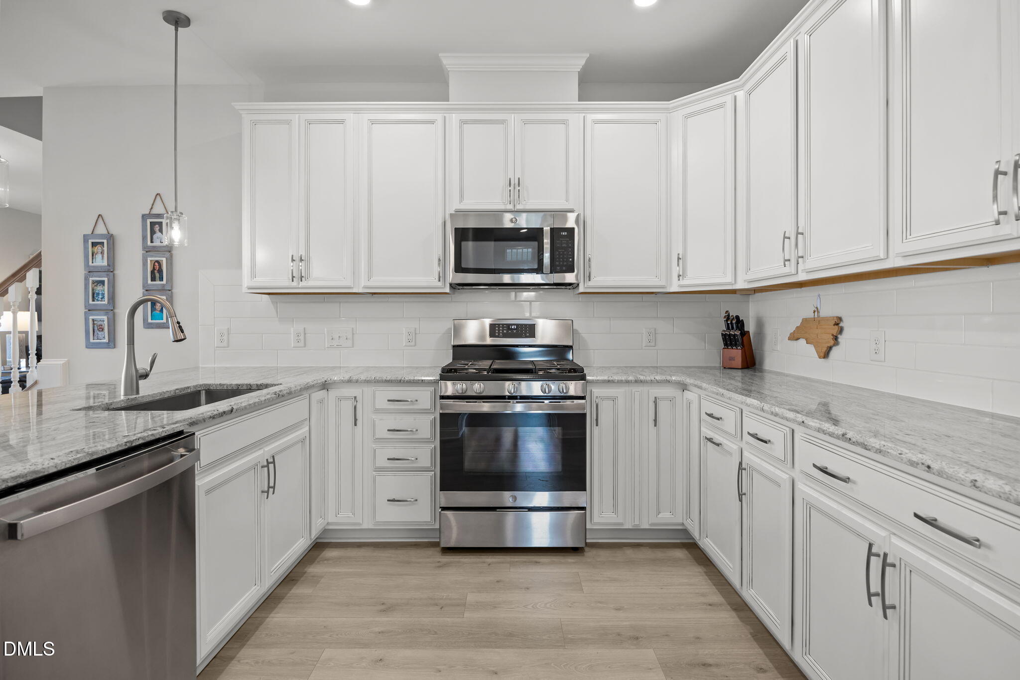 212 Marietta Way Property Photo 5