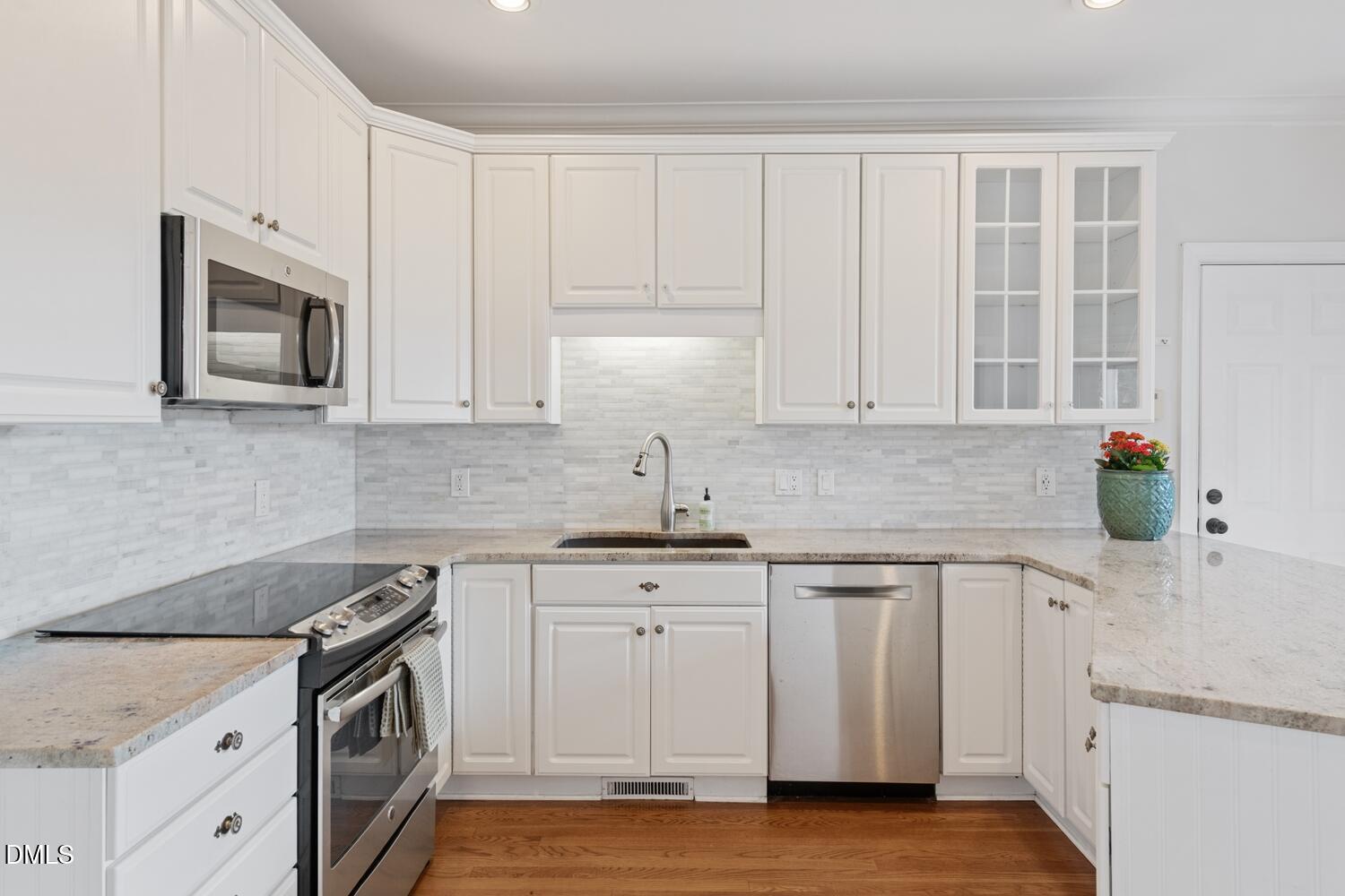 200 Kellygreen Court Property Photo 7