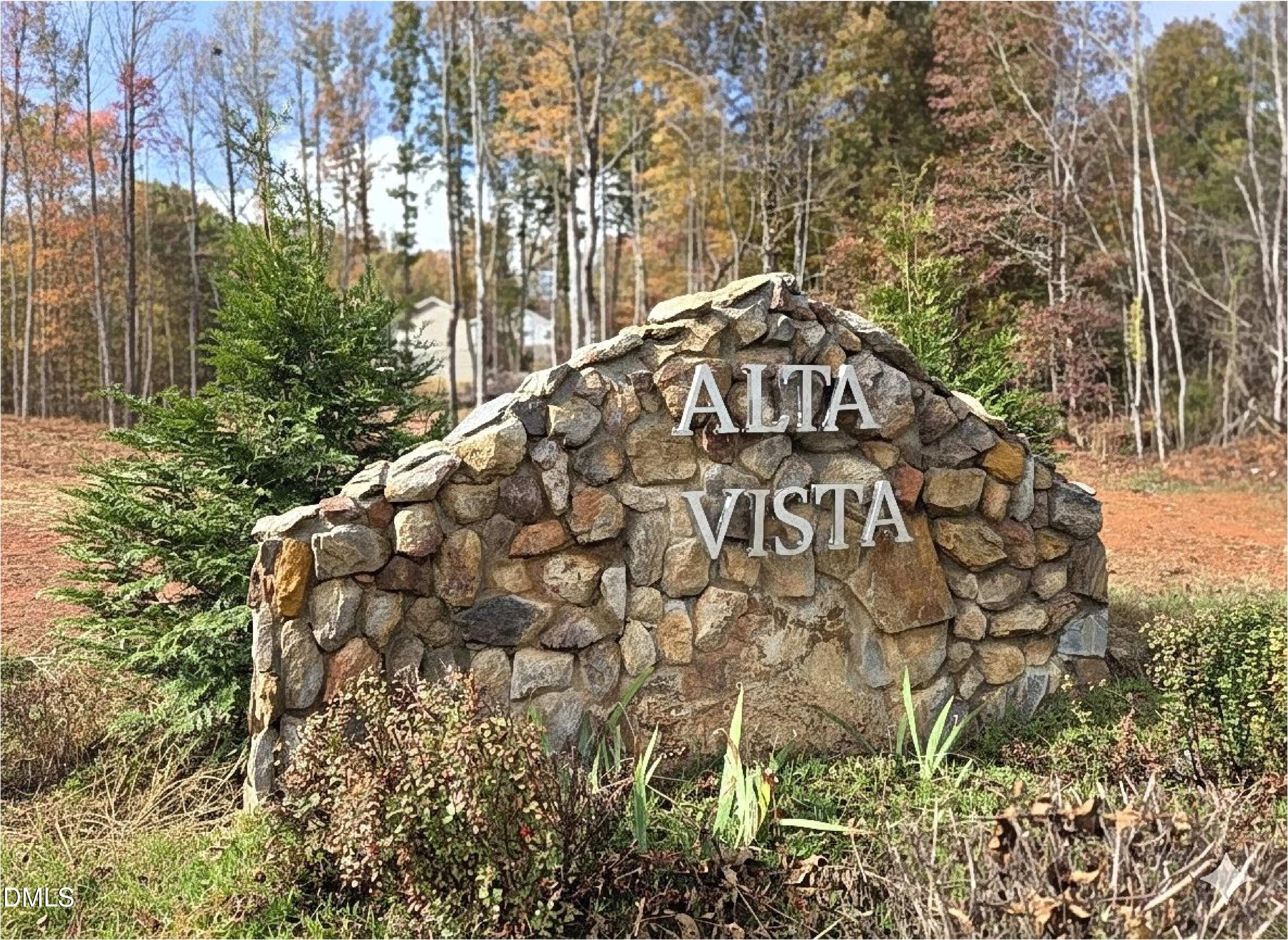 1515 Alta Vista Lane Property Photo 1