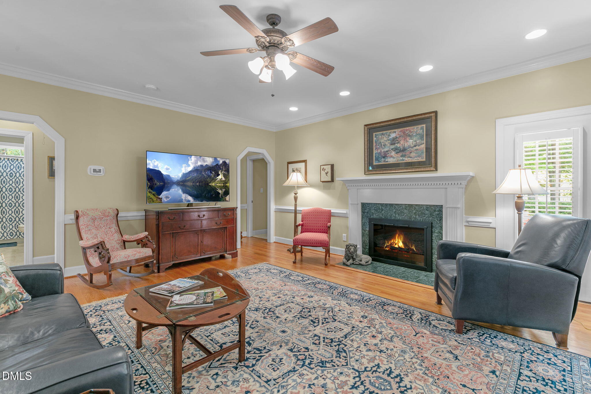 5010 Country Club Drive N Property Photo 6